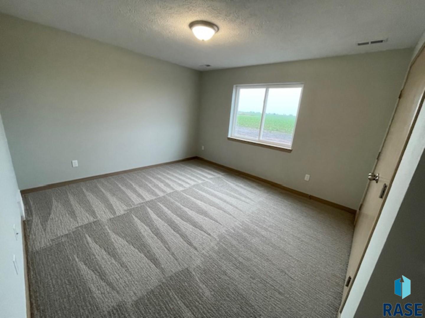 9651 W Tunis Dr Drive, Sioux Falls, South Dakota image 7