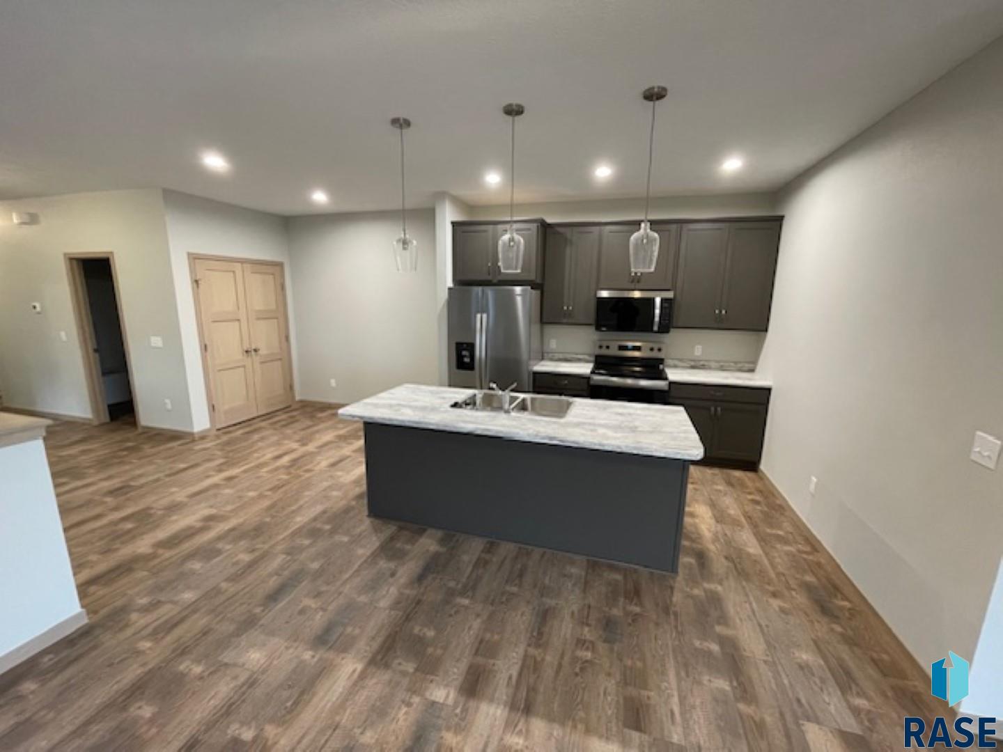 9651 W Tunis Dr Drive, Sioux Falls, South Dakota image 2