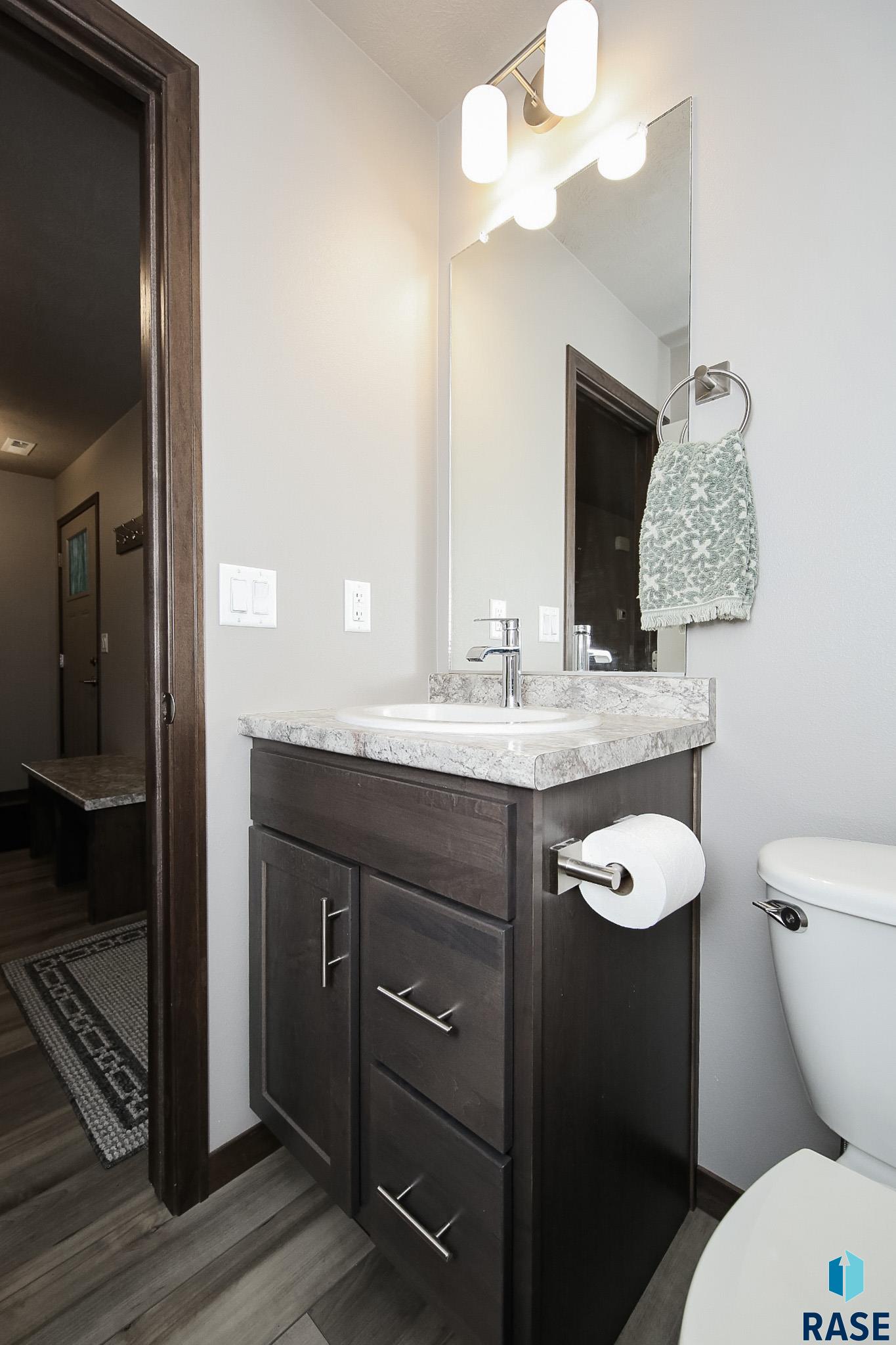 113 E Countryside Ave Avenue, Lennox, South Dakota image 18