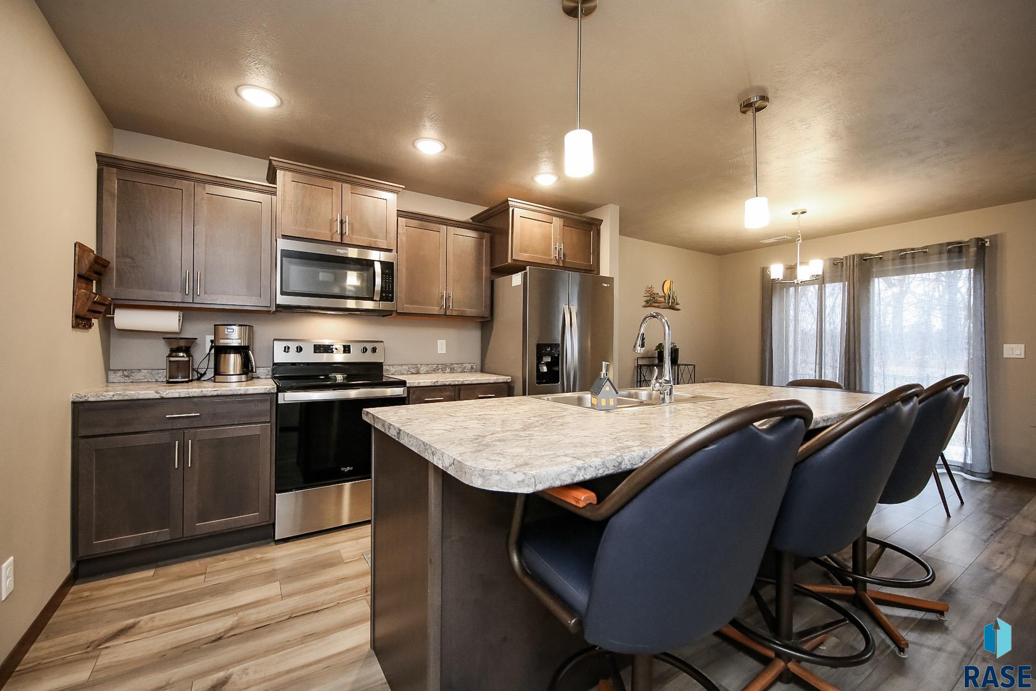 113 E Countryside Ave Avenue, Lennox, South Dakota image 3