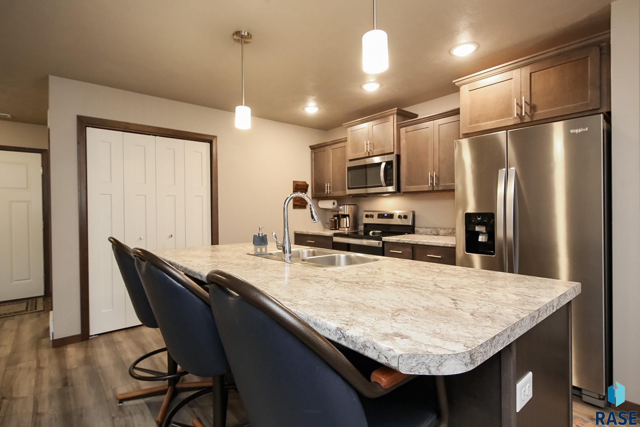 113 E Countryside Ave Avenue, Lennox, South Dakota image 5