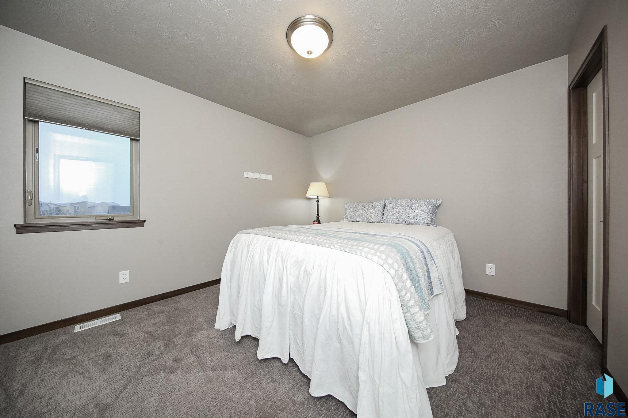 113 E Countryside Ave Avenue, Lennox, South Dakota image 23