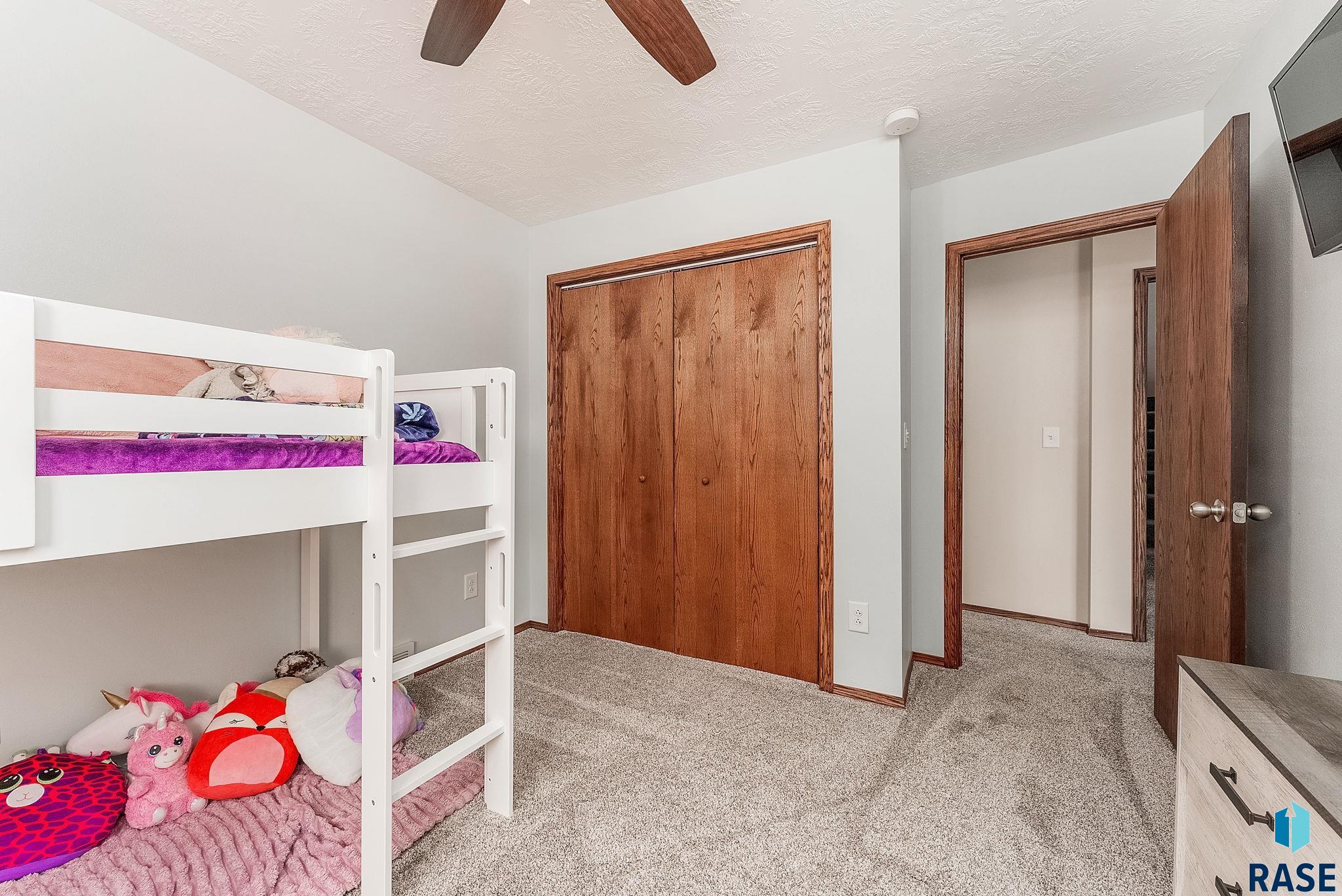 Brandon, South Dakota 57005, United States, 4 Bedrooms Bedrooms, ,3 BathroomsBathrooms,Residential,Active,181214