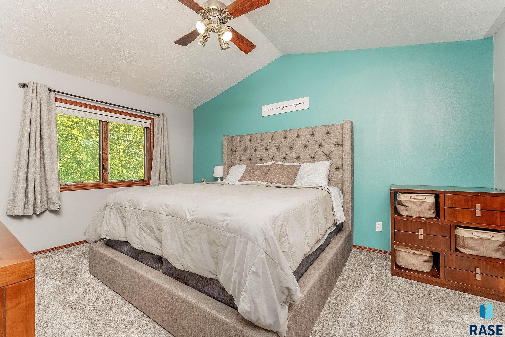 Brandon, South Dakota 57005, United States, 4 Bedrooms Bedrooms, ,3 BathroomsBathrooms,Residential,Active,181214