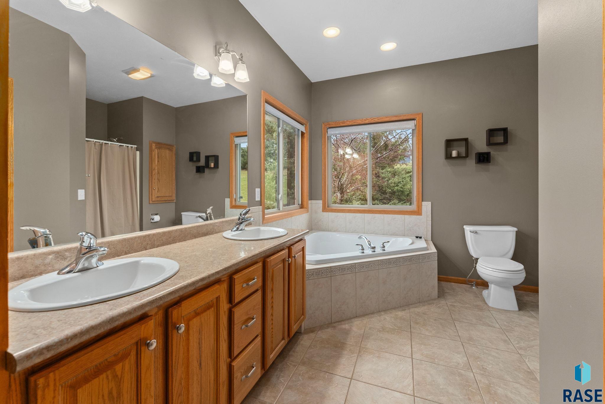 5304 E Lake Placid Cir Circle, Sioux Falls, South Dakota image 23