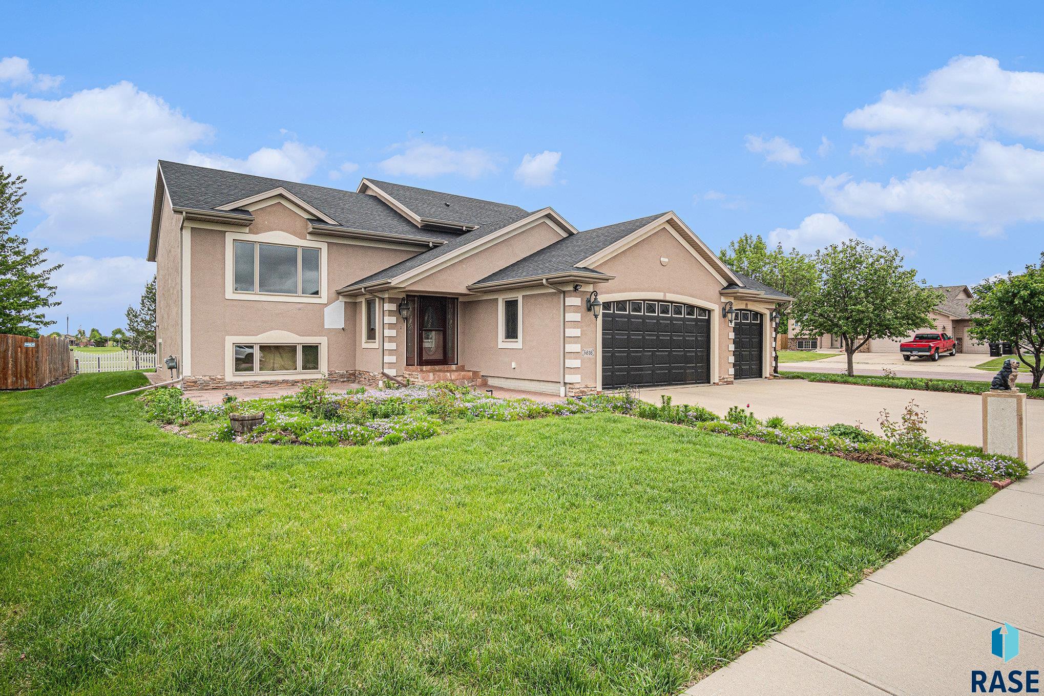 5616 S Kerry Ave Avenue, Sioux Falls, New Jersey image 2