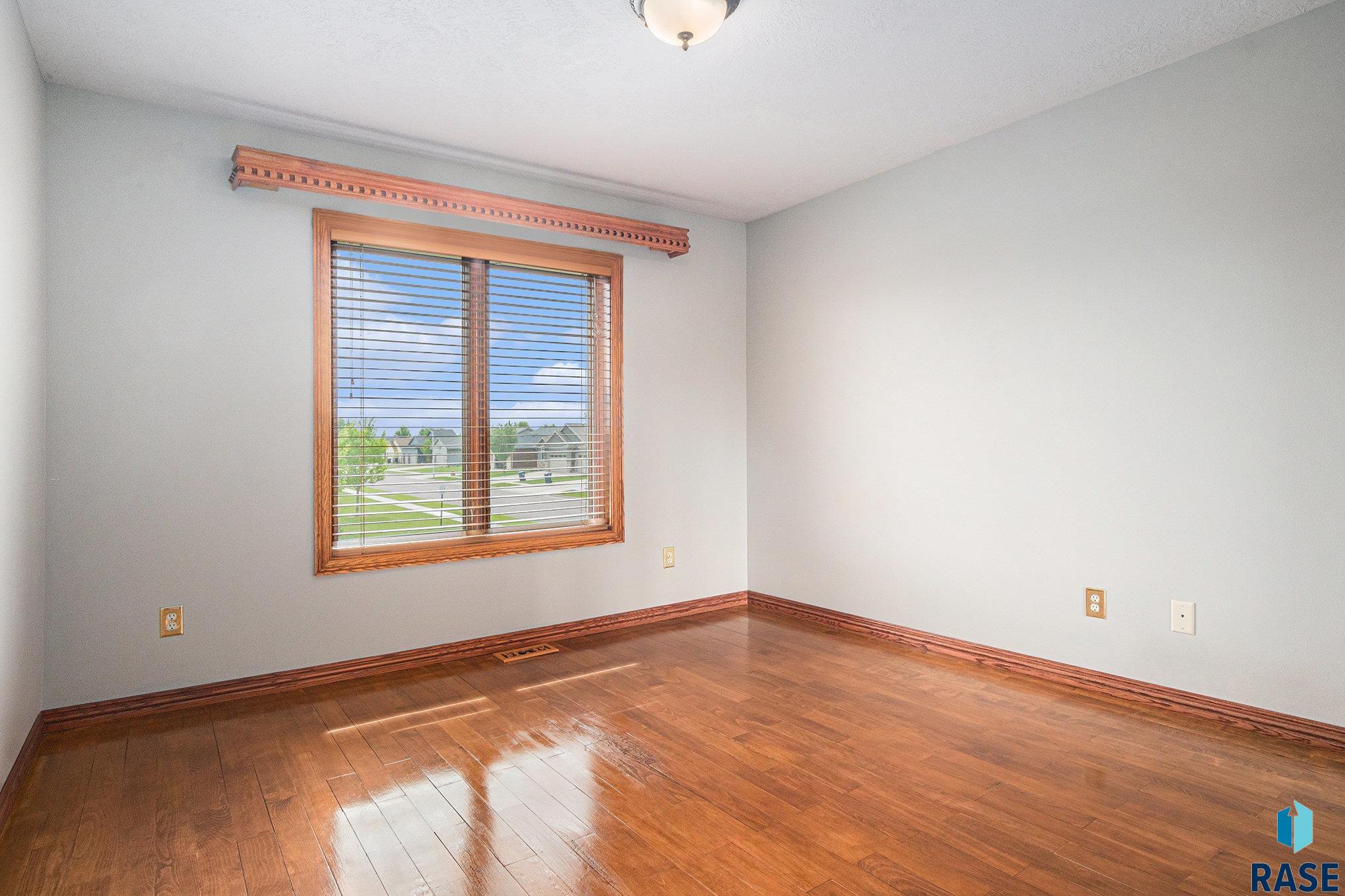 5616 S Kerry Ave Avenue, Sioux Falls, New Jersey image 15