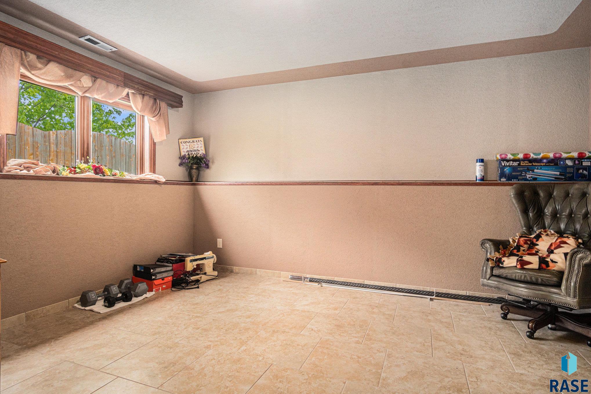 5616 S Kerry Ave Avenue, Sioux Falls, New Jersey image 31
