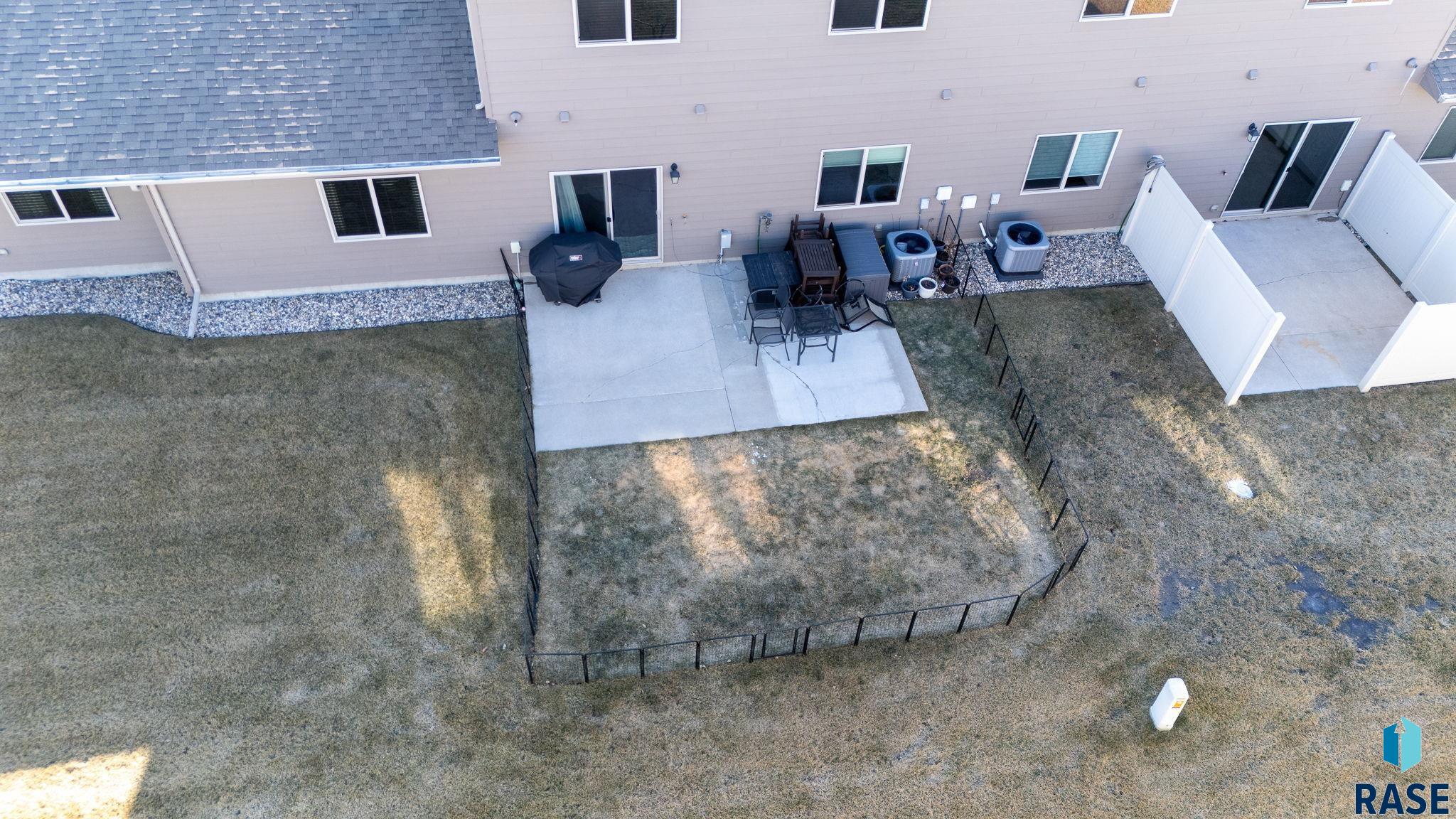 Sioux Falls, South Dakota 57108, United States, 4 Bedrooms Bedrooms, ,2 BathroomsBathrooms,Residential,Contingent,21728