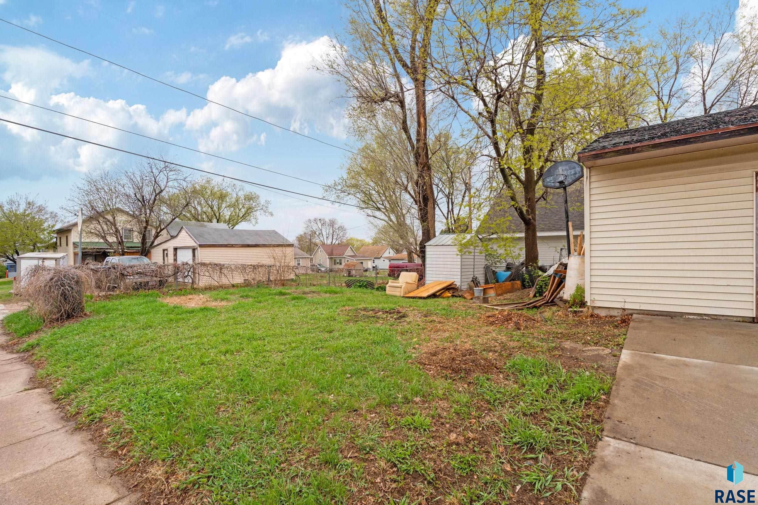 1612 E 2nd St Street, Sioux Falls, New Jersey image 8