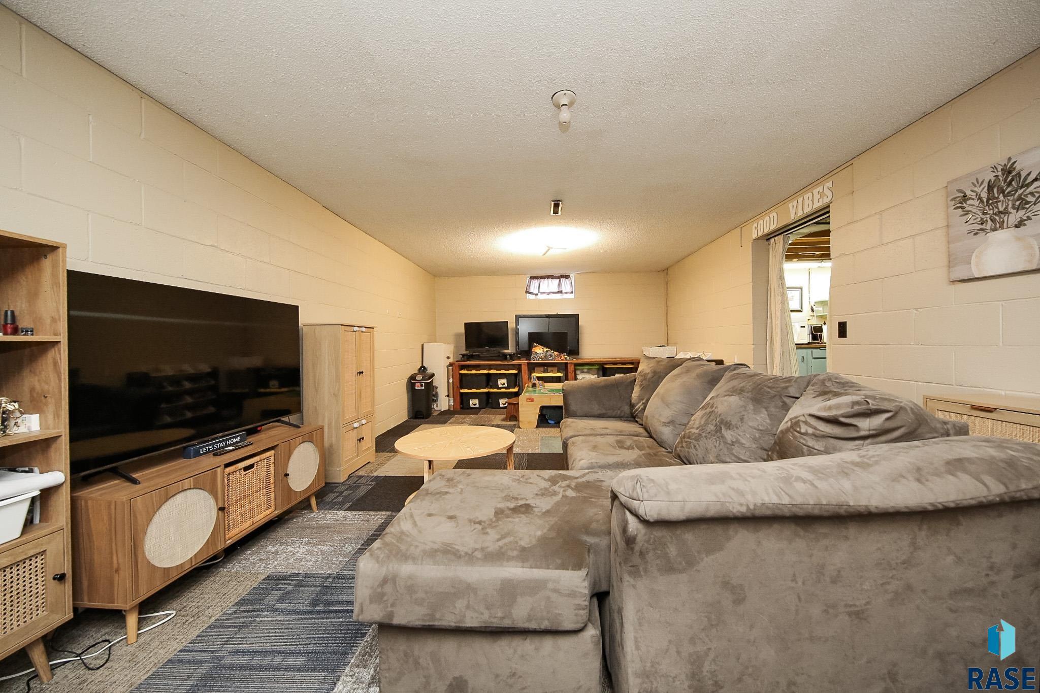 305 S 4th Ave Avenue, Brandon, New Jersey image 27