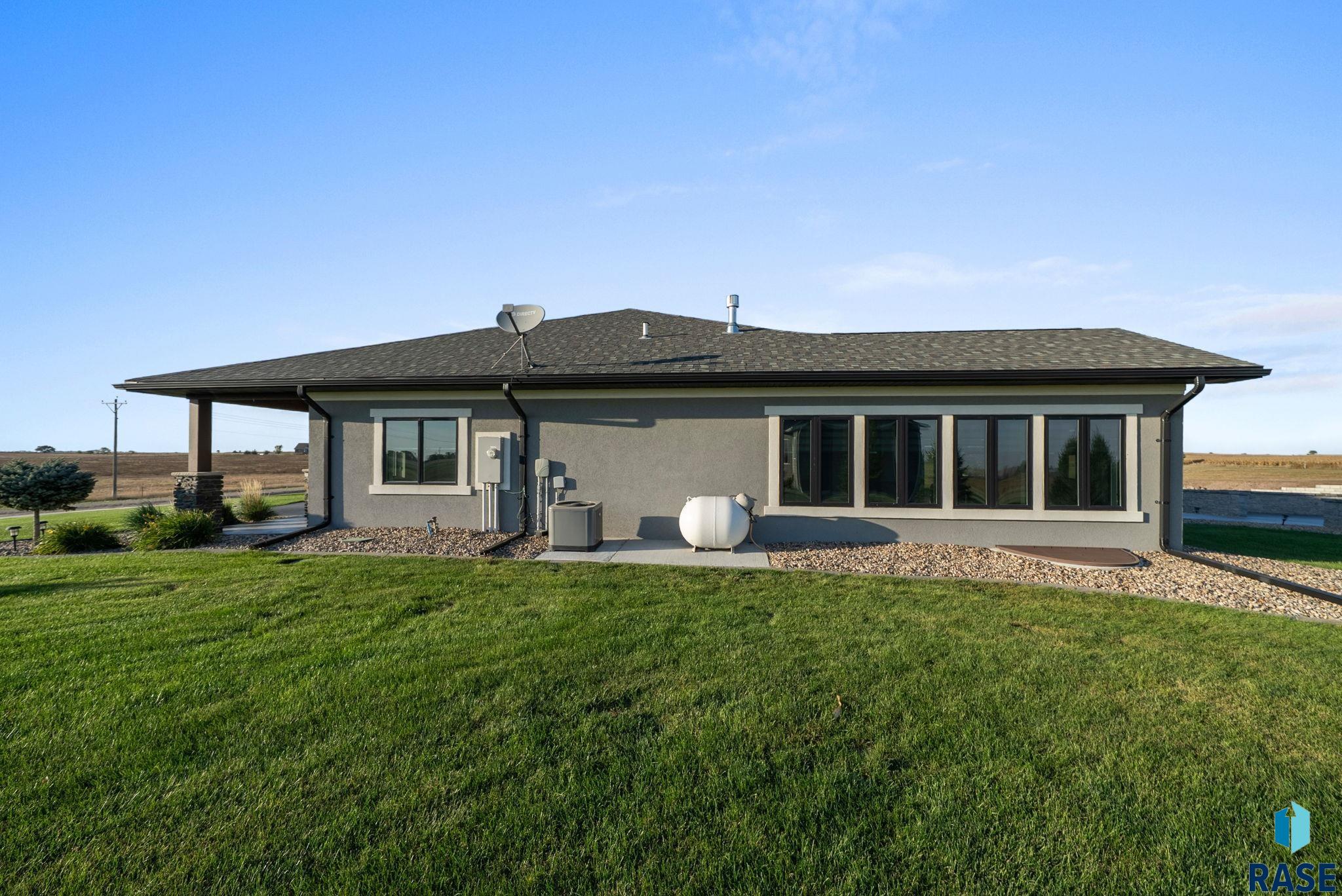 Corsica, South Dakota 57328, United States, 5 Bedrooms Bedrooms, ,3 BathroomsBathrooms,Residential,Active,226727