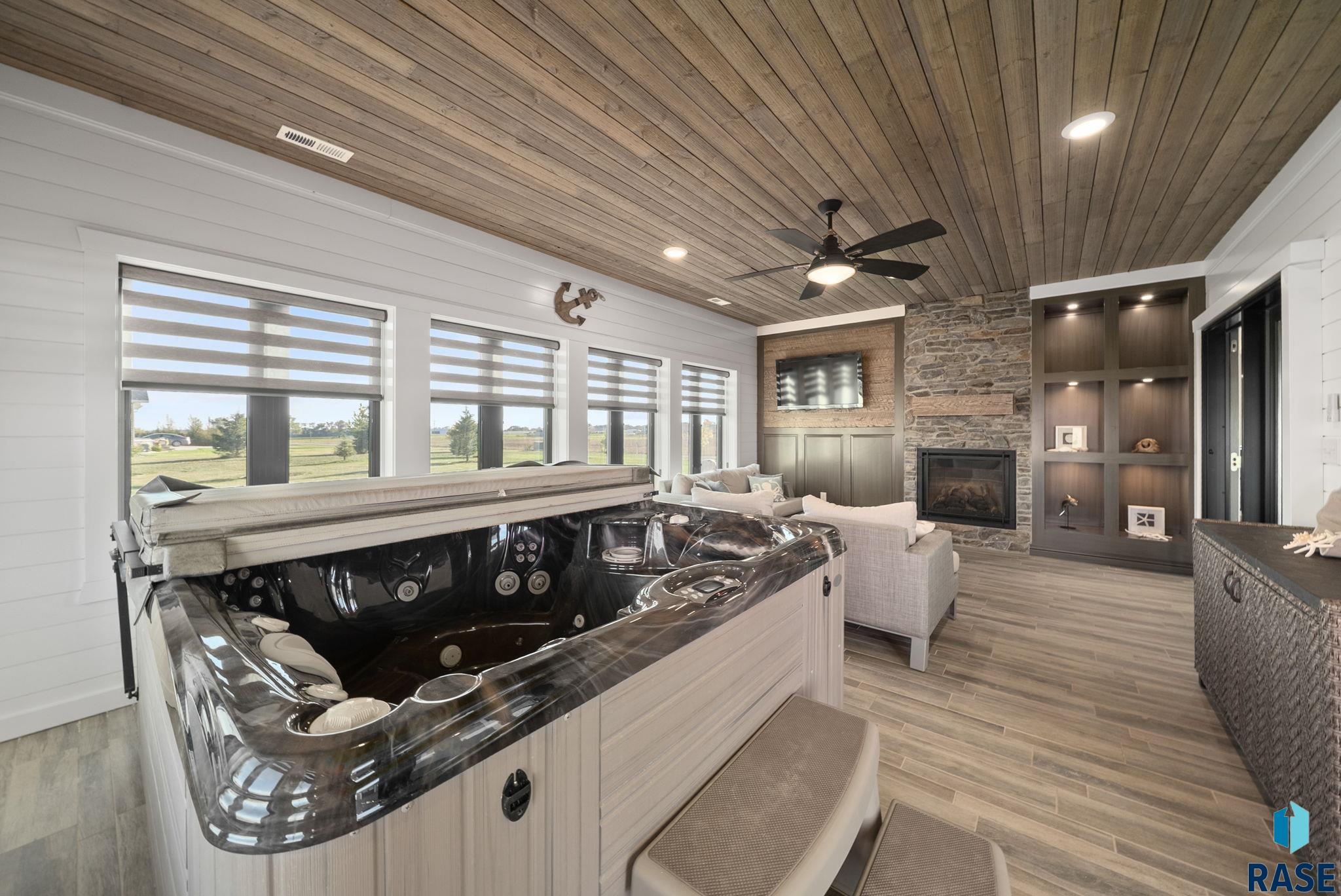 Corsica, South Dakota 57328, United States, 5 Bedrooms Bedrooms, ,3 BathroomsBathrooms,Residential,Active,226727