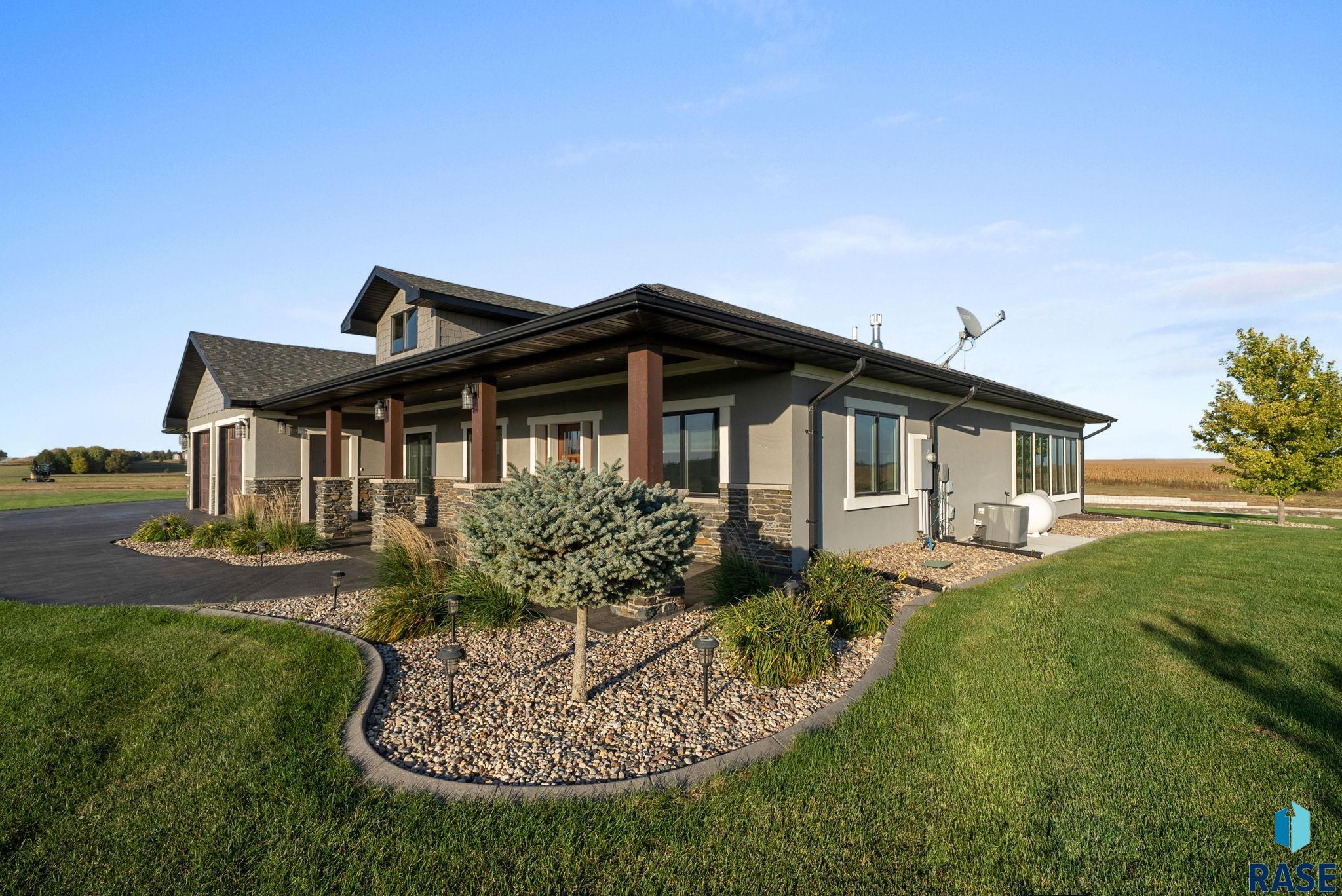 Corsica, South Dakota 57328, United States, 5 Bedrooms Bedrooms, ,3 BathroomsBathrooms,Residential,Active,226727