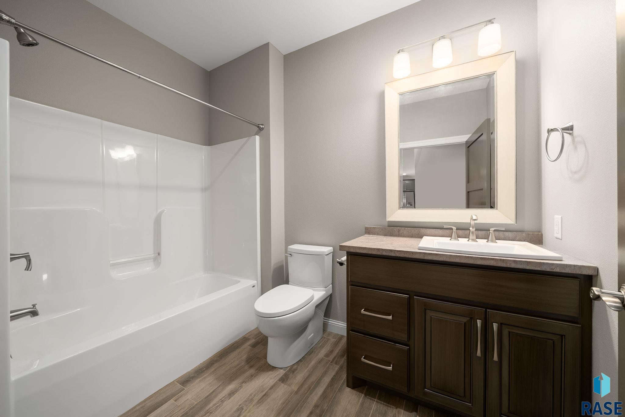 Corsica, South Dakota 57328, United States, 5 Bedrooms Bedrooms, ,3 BathroomsBathrooms,Residential,Active,226727