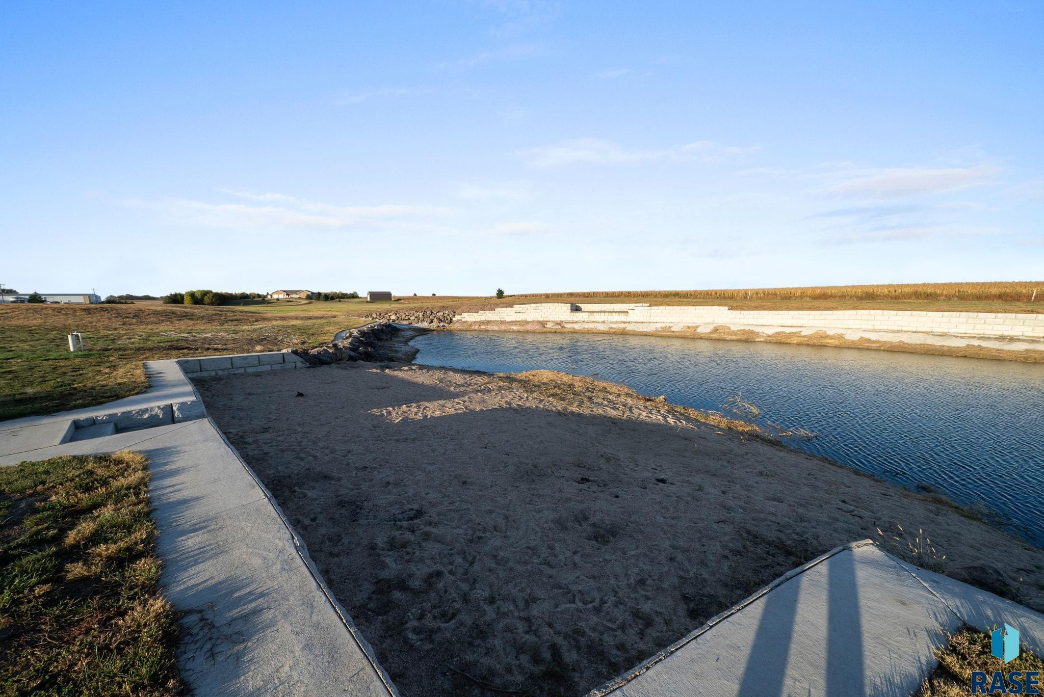 Corsica, South Dakota 57328, United States, 5 Bedrooms Bedrooms, ,3 BathroomsBathrooms,Residential,Active,226727