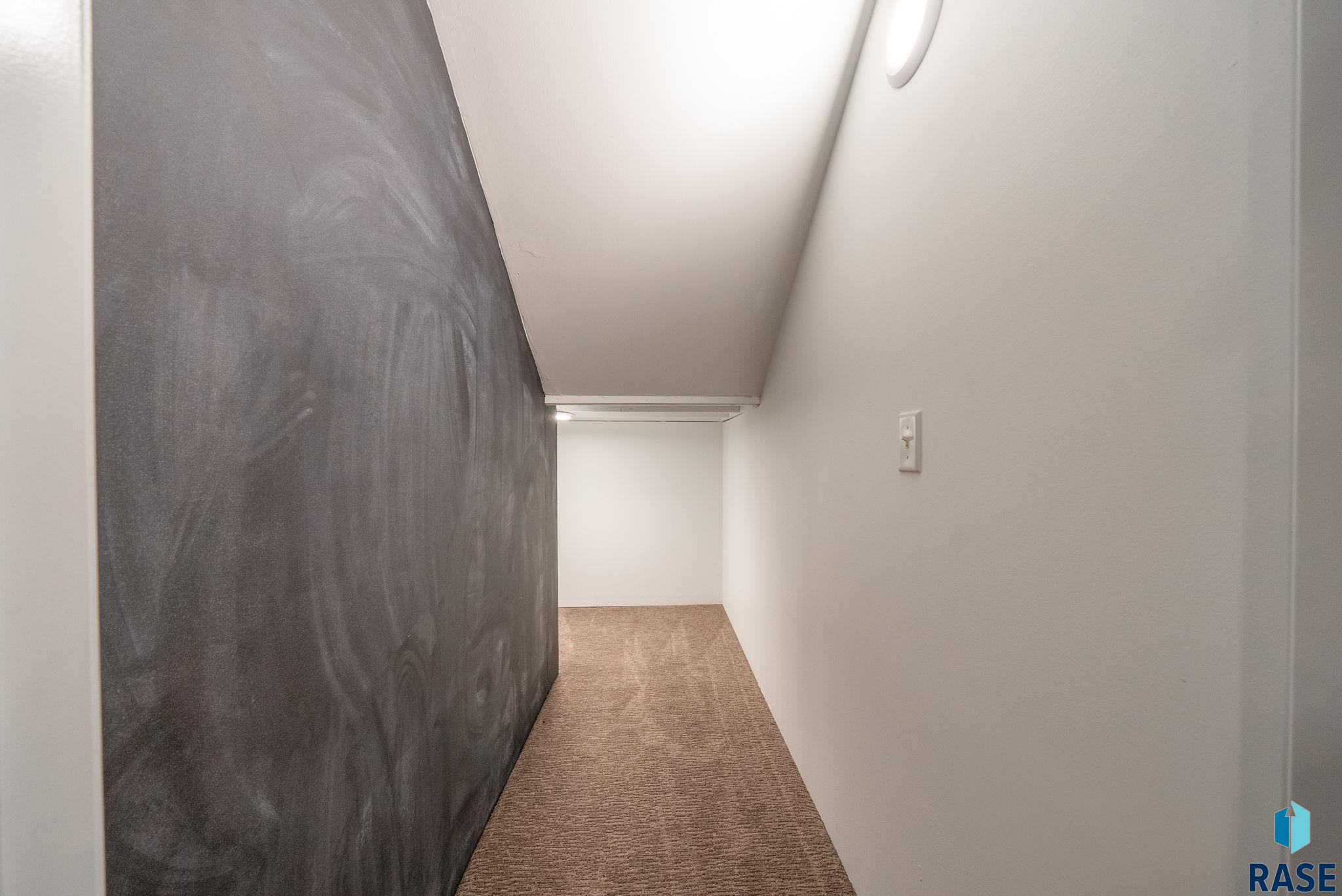 Corsica, South Dakota 57328, United States, 5 Bedrooms Bedrooms, ,3 BathroomsBathrooms,Residential,Active,226727