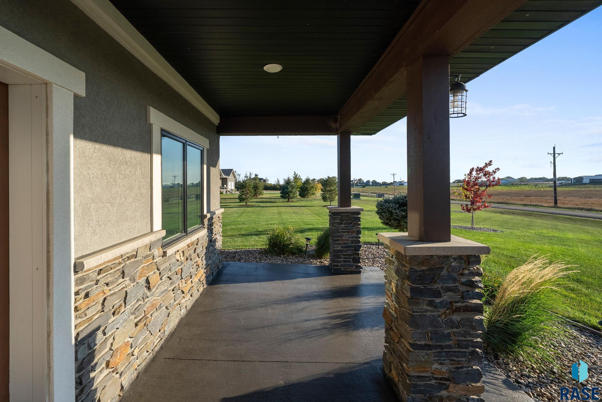 Corsica, South Dakota 57328, United States, 5 Bedrooms Bedrooms, ,3 BathroomsBathrooms,Residential,Active,226727