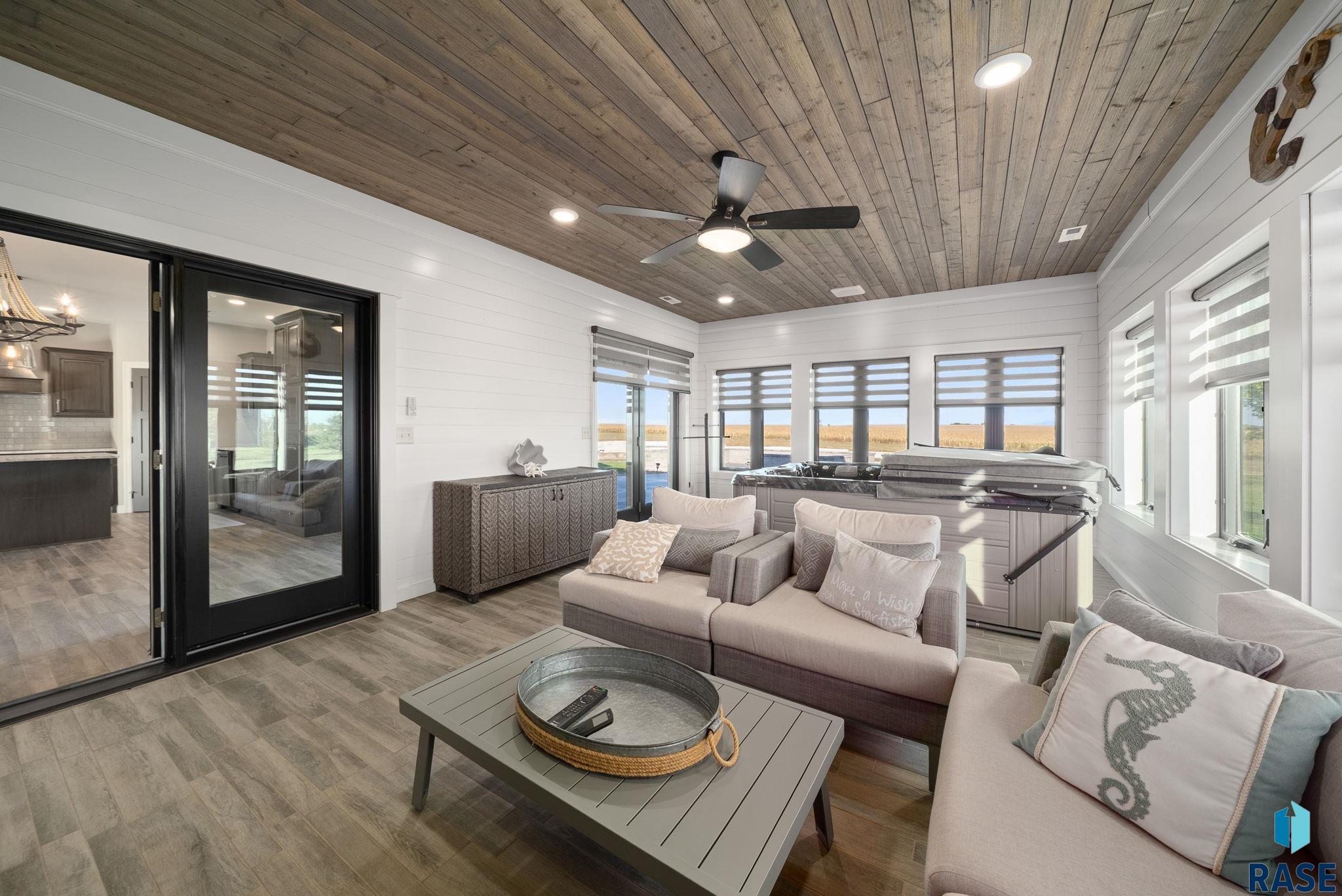 Corsica, South Dakota 57328, United States, 5 Bedrooms Bedrooms, ,3 BathroomsBathrooms,Residential,Active,226727