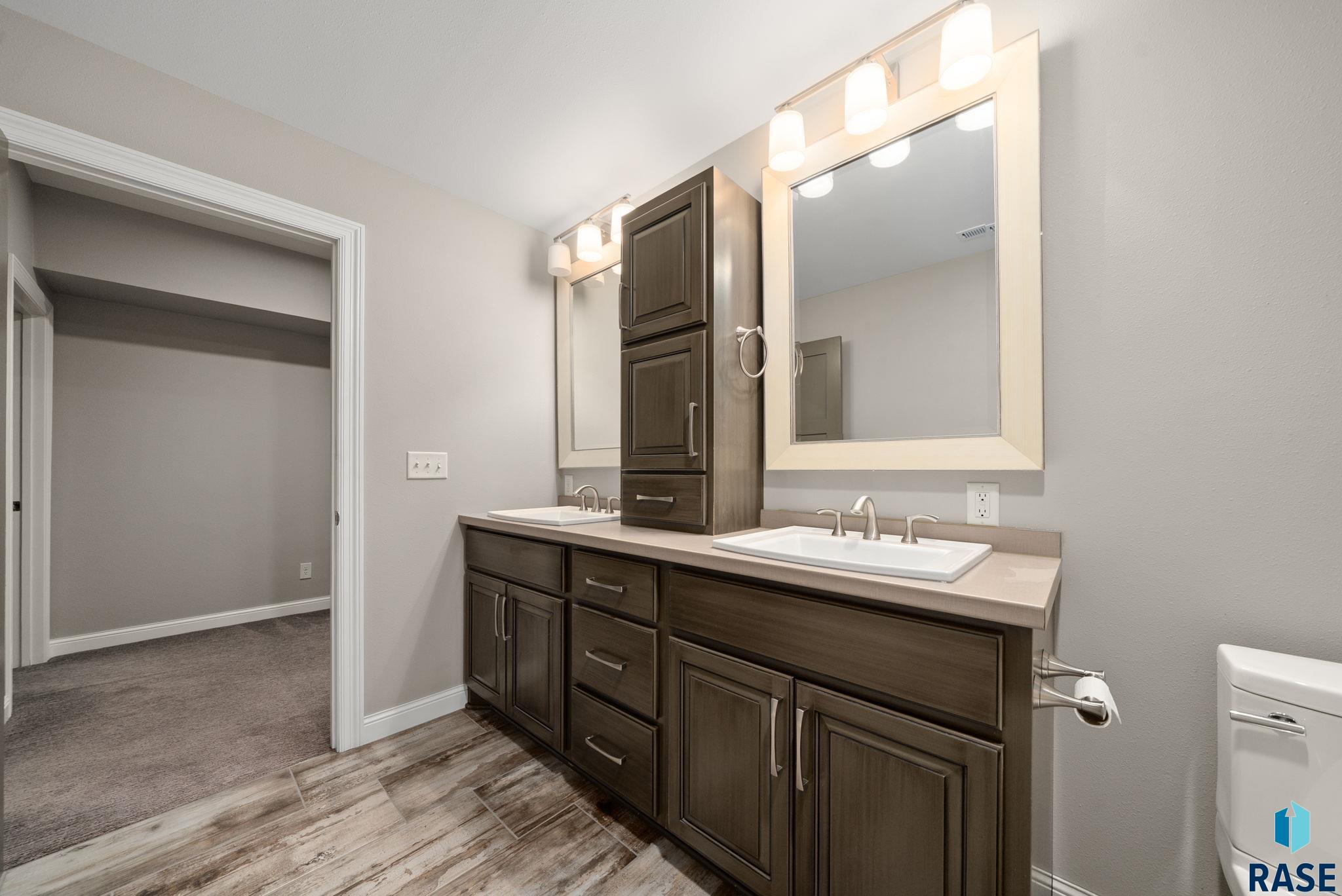 Corsica, South Dakota 57328, United States, 5 Bedrooms Bedrooms, ,3 BathroomsBathrooms,Residential,Active,226727