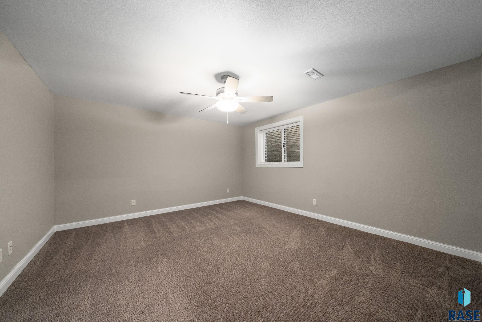 Corsica, South Dakota 57328, United States, 5 Bedrooms Bedrooms, ,3 BathroomsBathrooms,Residential,Active,226727