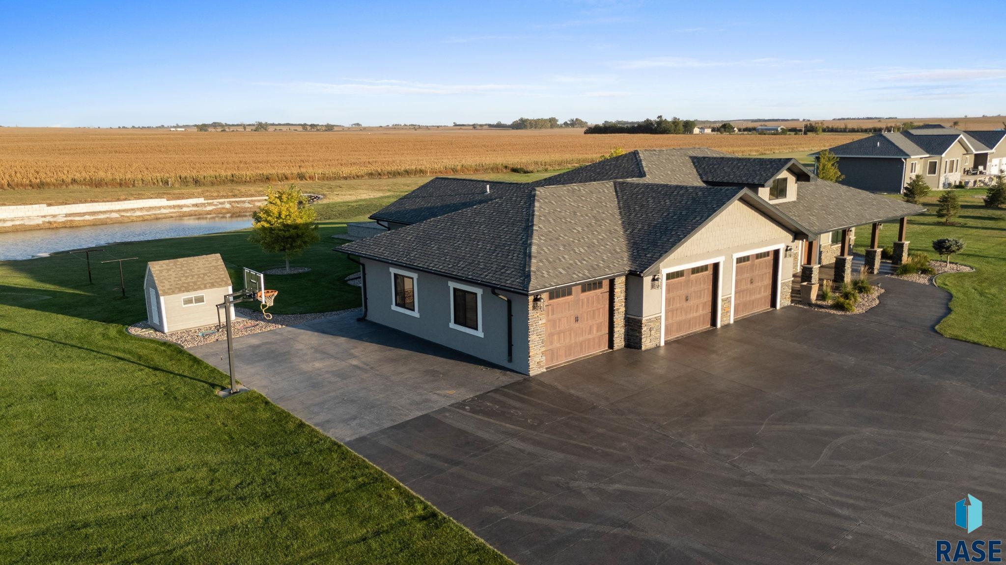 Corsica, South Dakota 57328, United States, 5 Bedrooms Bedrooms, ,3 BathroomsBathrooms,Residential,Active,226727