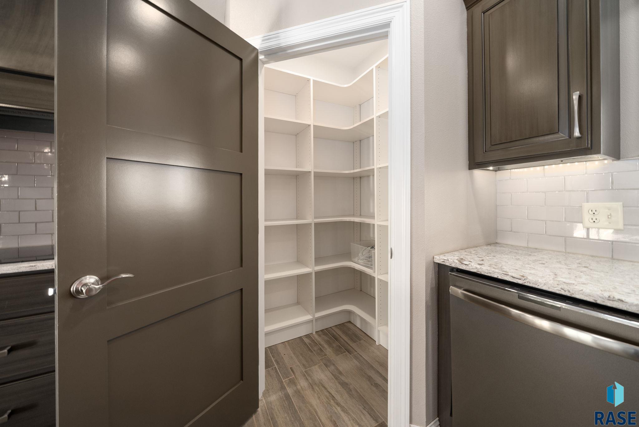 Corsica, South Dakota 57328, United States, 5 Bedrooms Bedrooms, ,3 BathroomsBathrooms,Residential,Active,226727