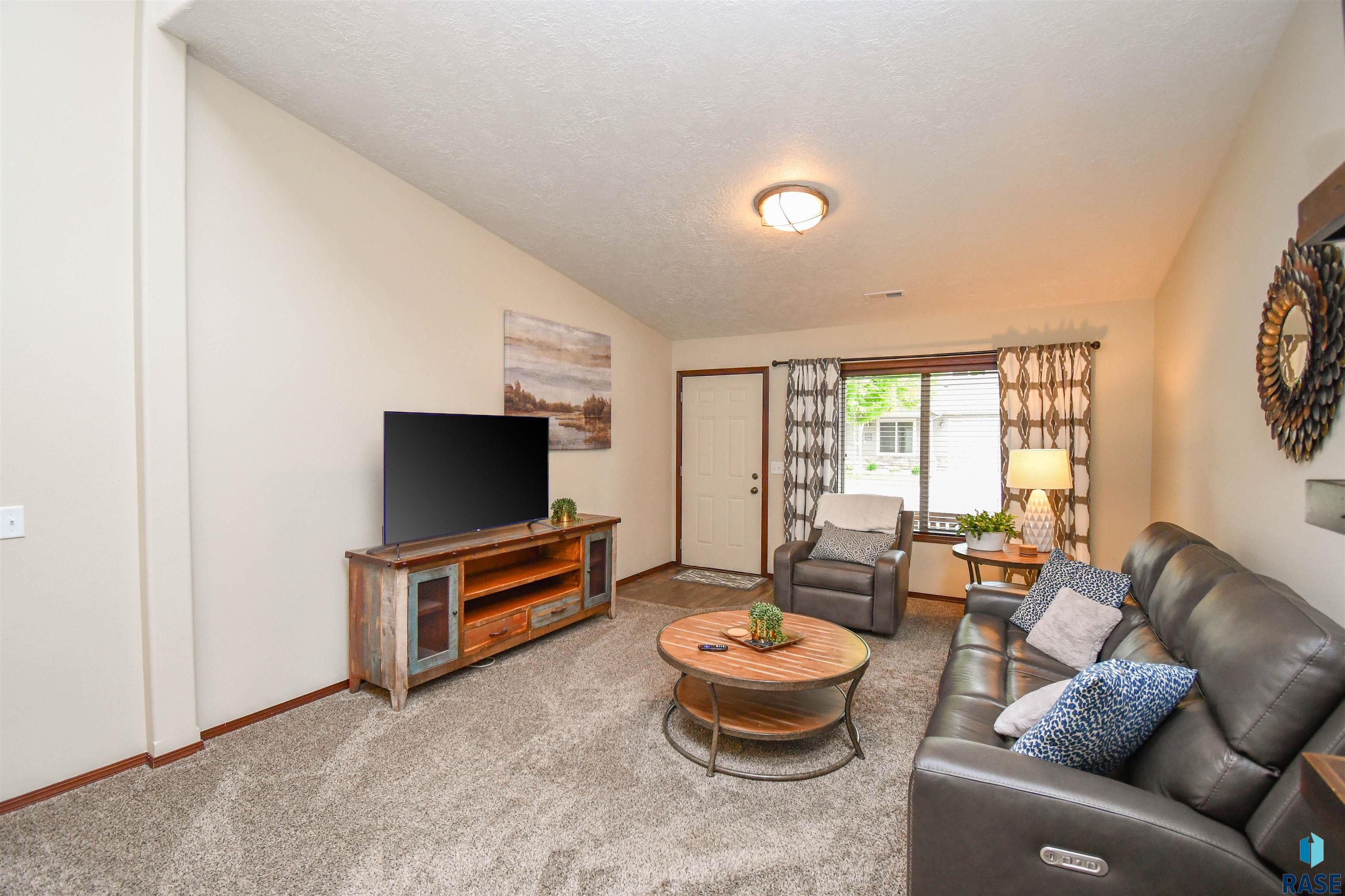 5411 S Ledgestone Pl Place, Sioux Falls, South Dakota image 3