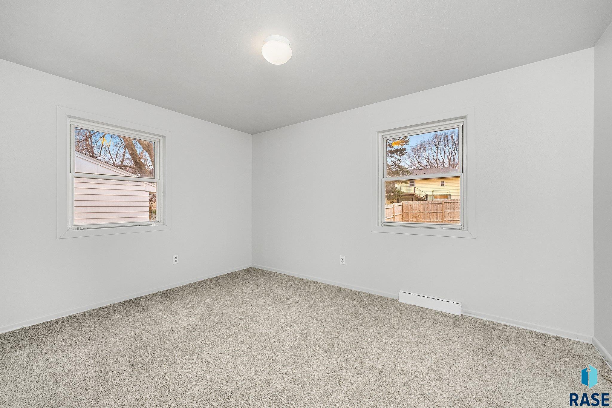 1305 S Olive Dr Drive, Sioux Falls, South Dakota image 12