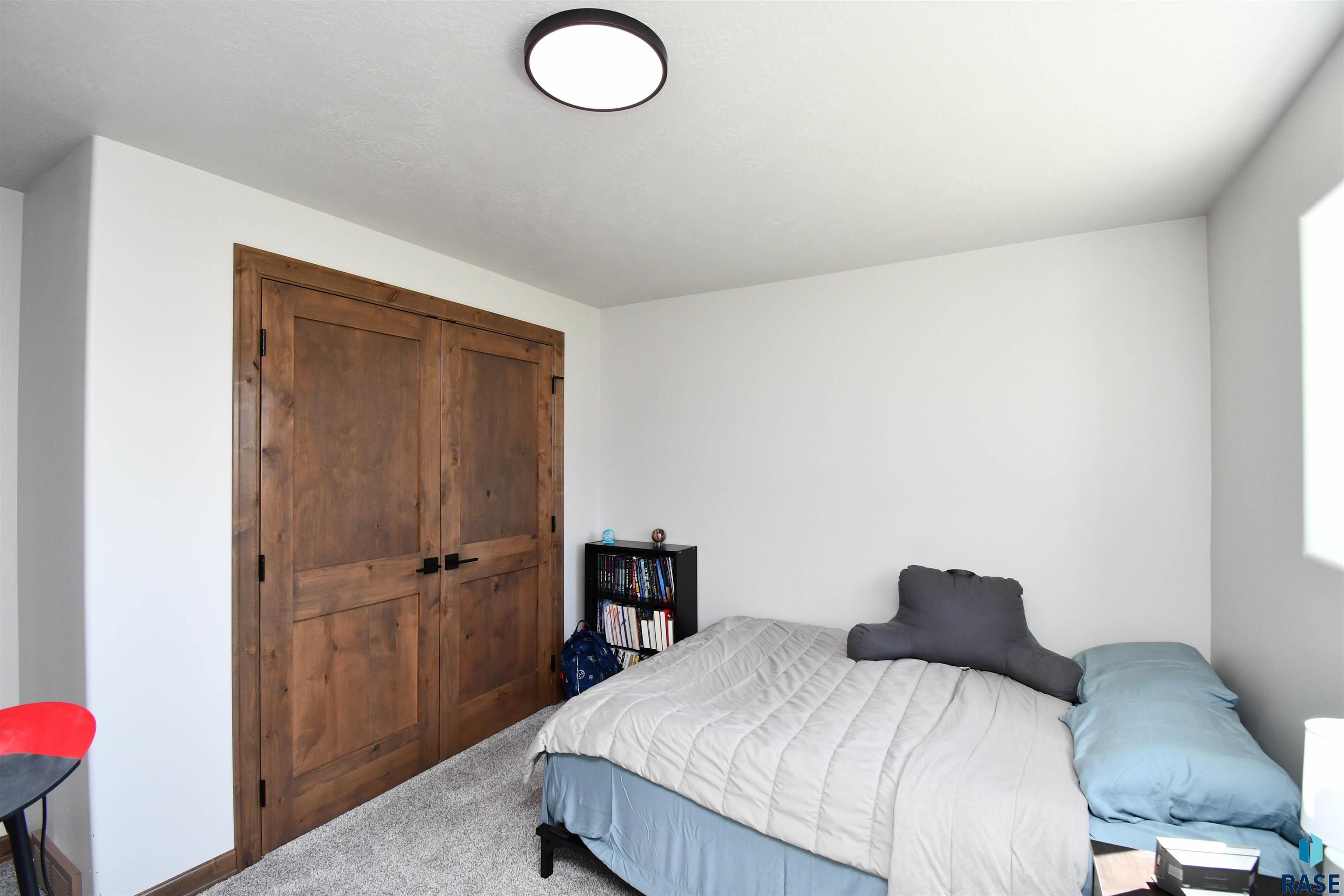 3917 S Catcher Ct Court, Sioux Falls, New Jersey image 15