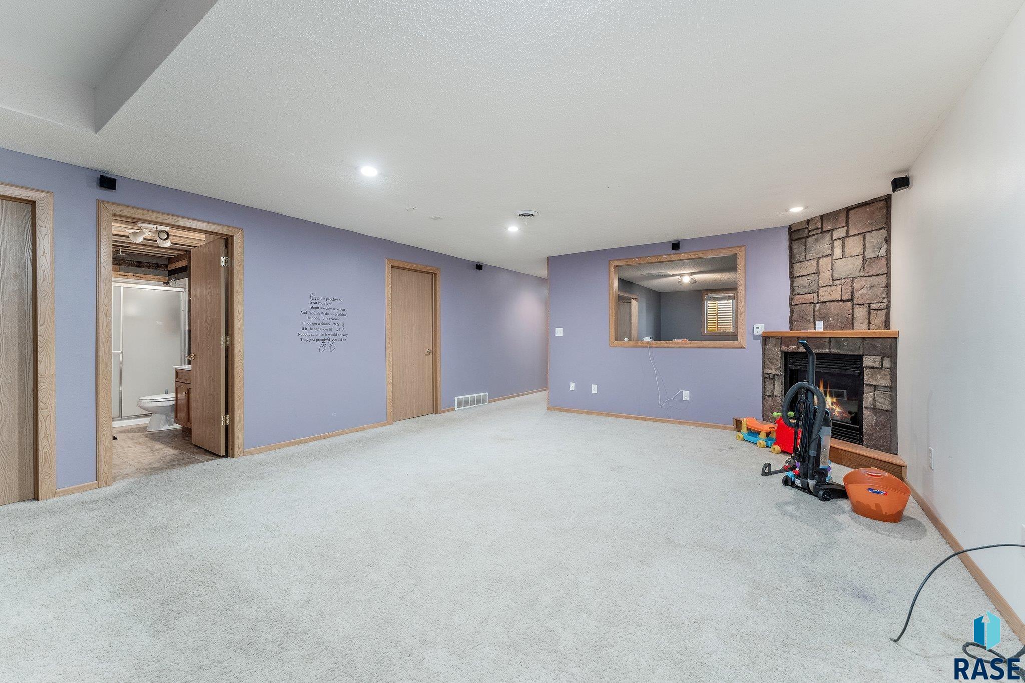 804 Adams St Street, Hurley, New Jersey image 31