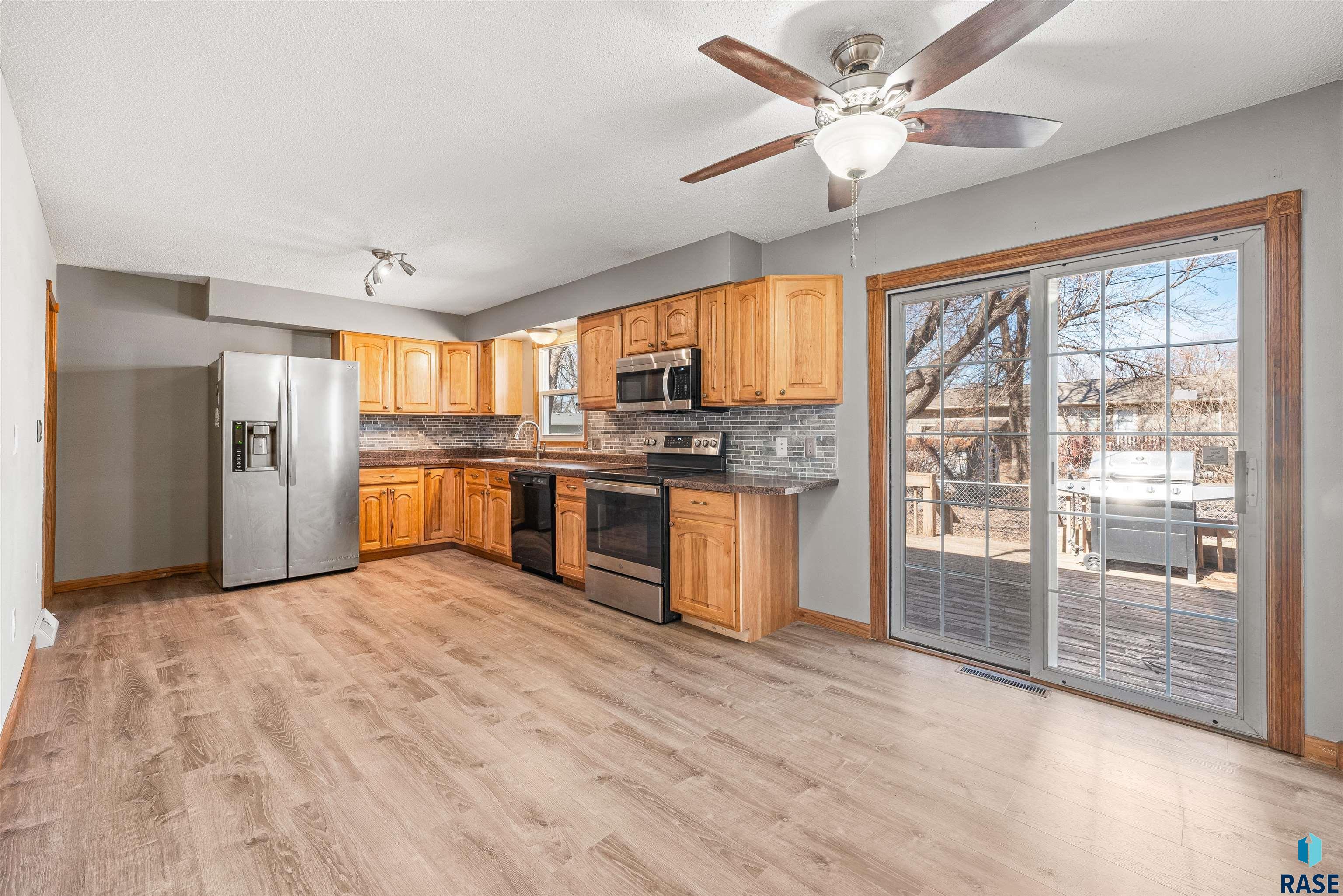 320 W Apple St Street, Tea, South Dakota image 8