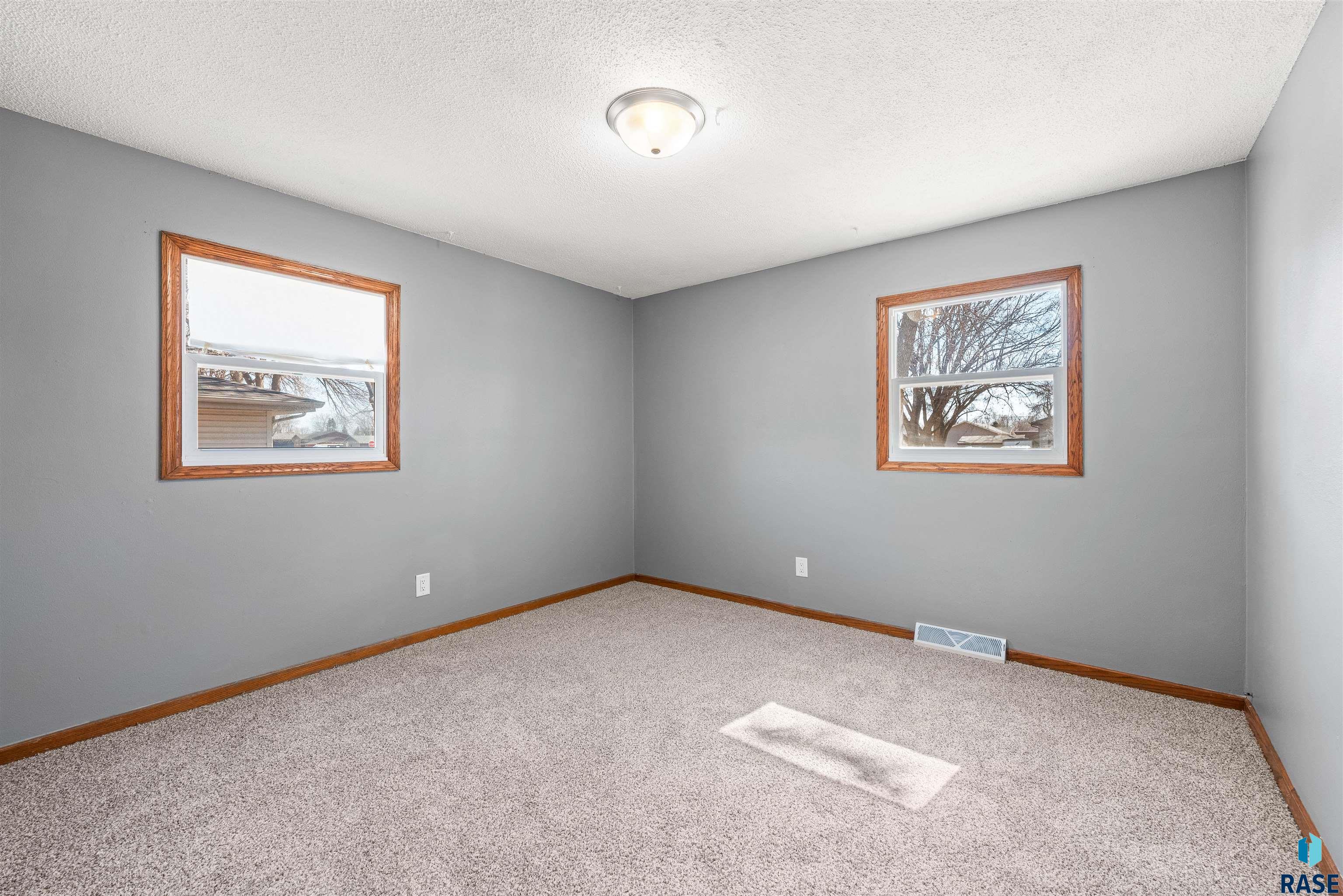 320 W Apple St Street, Tea, South Dakota image 16