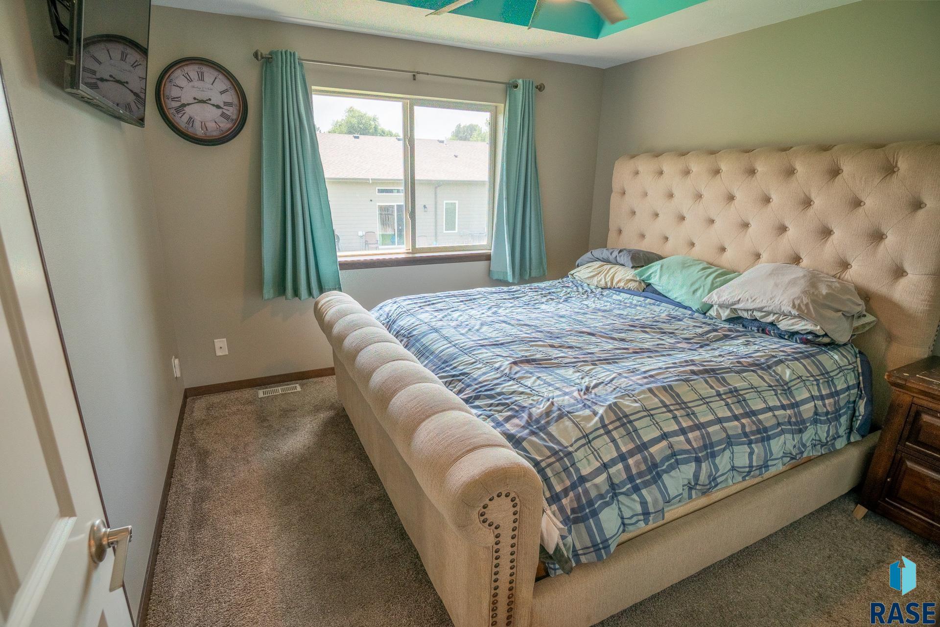 Sioux Falls, South Dakota 57107, United States, 4 Bedrooms Bedrooms, ,3 BathroomsBathrooms,Residential,Active,188714