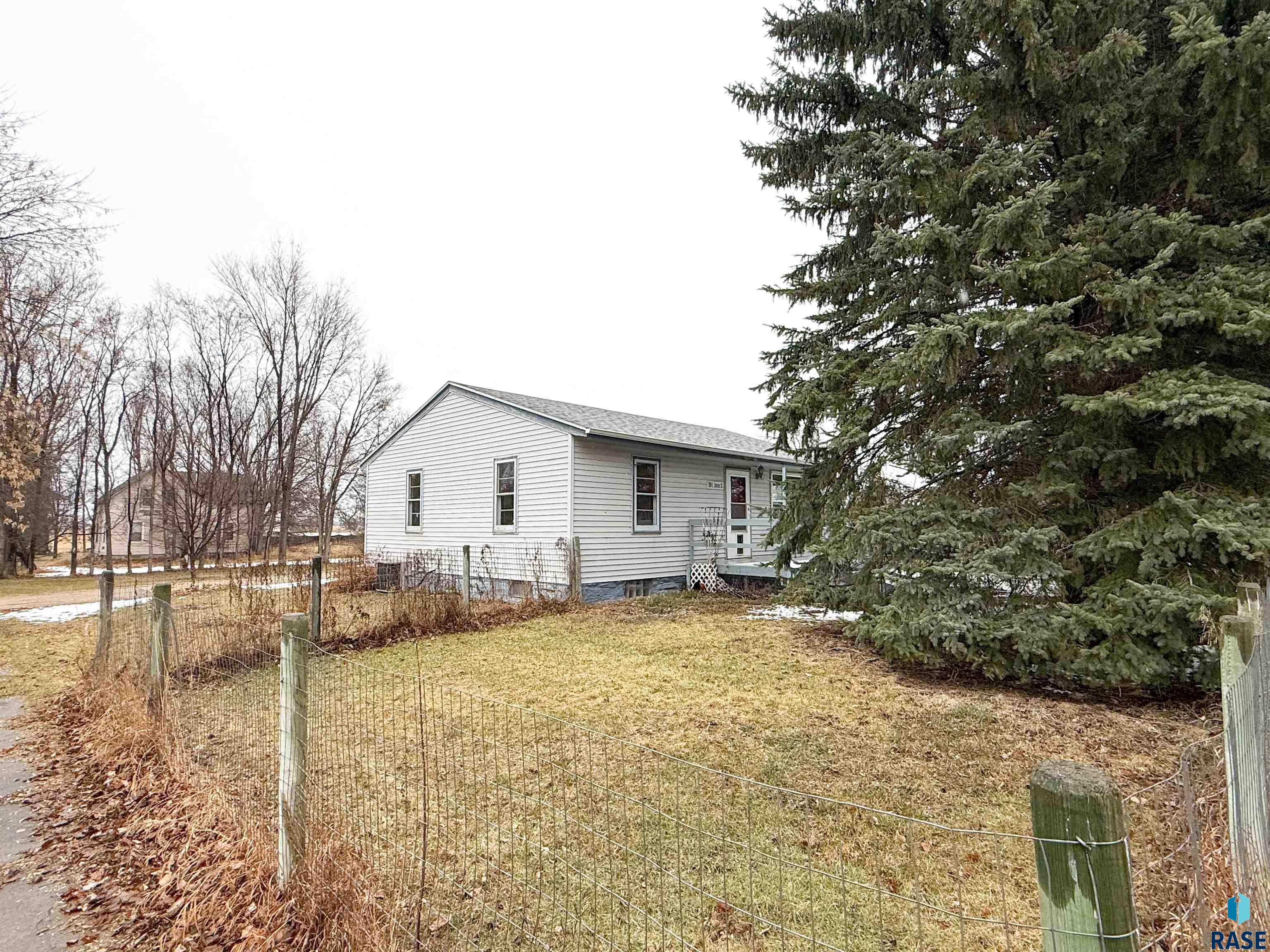 100 E James St Street, Oldham, South Dakota image 23
