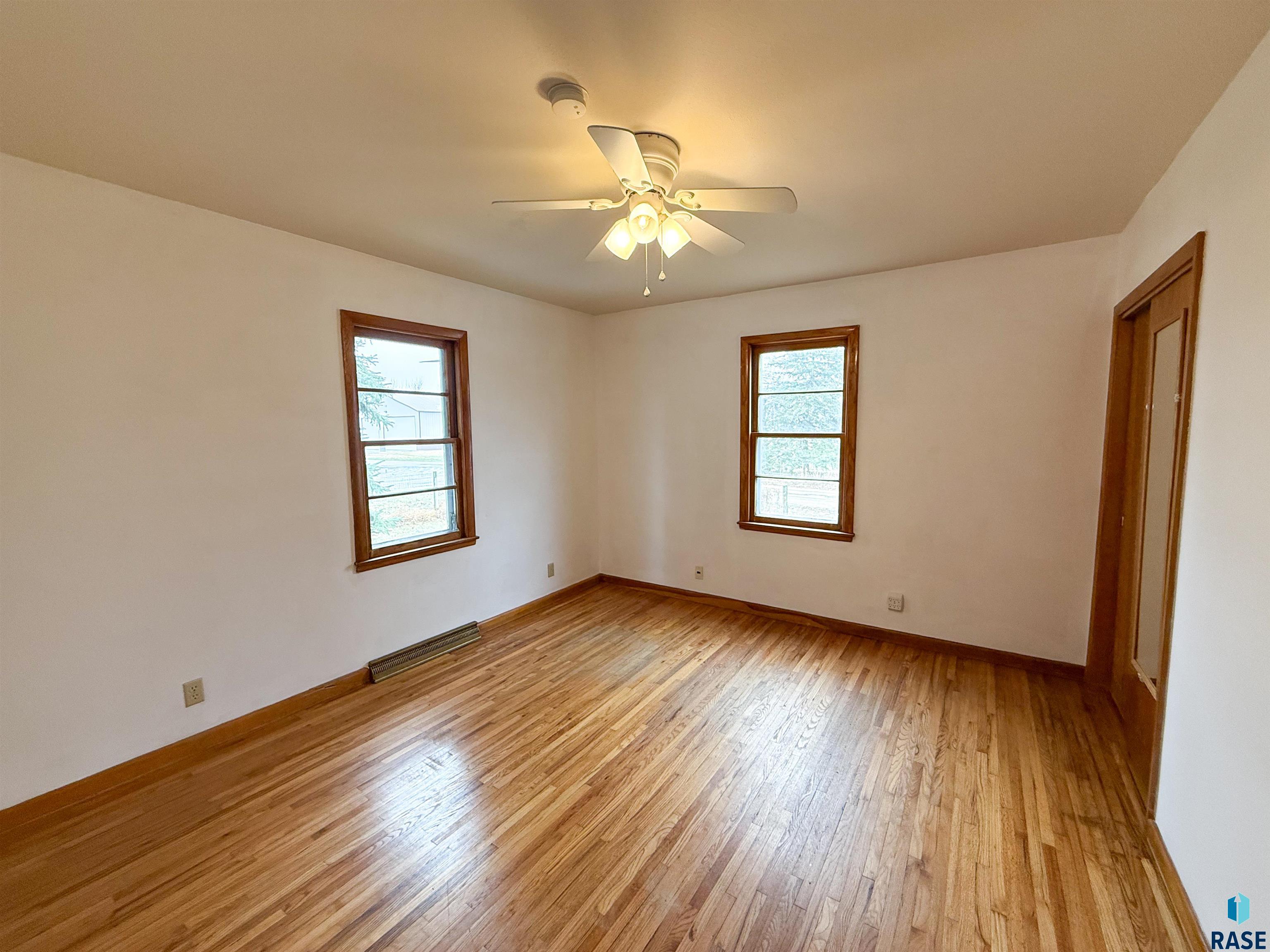 100 E James St Street, Oldham, South Dakota image 16