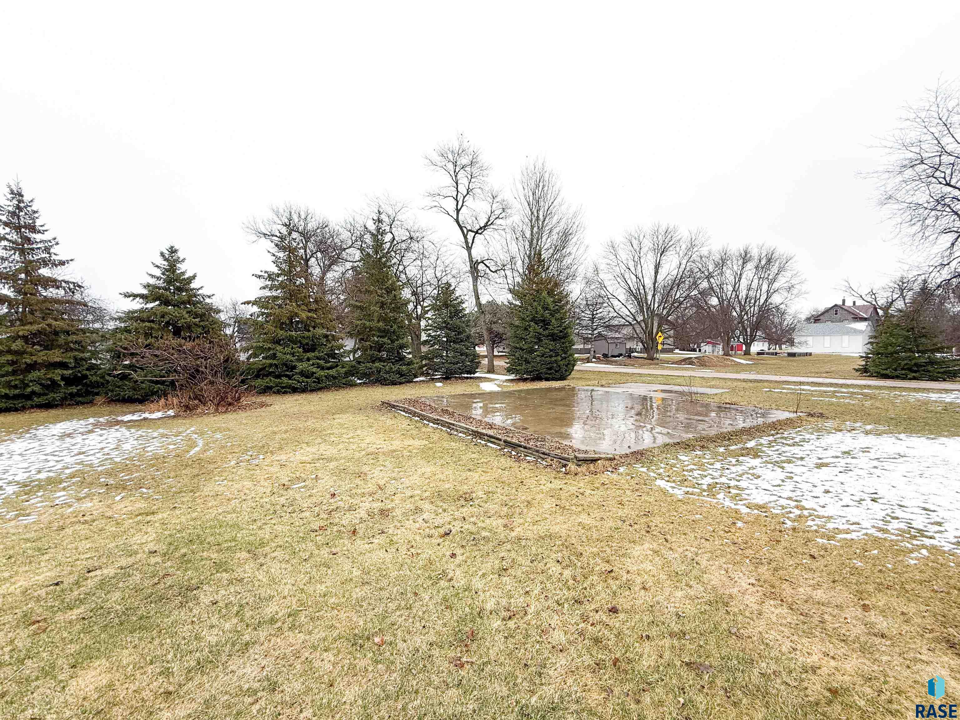 100 E James St Street, Oldham, South Dakota image 28
