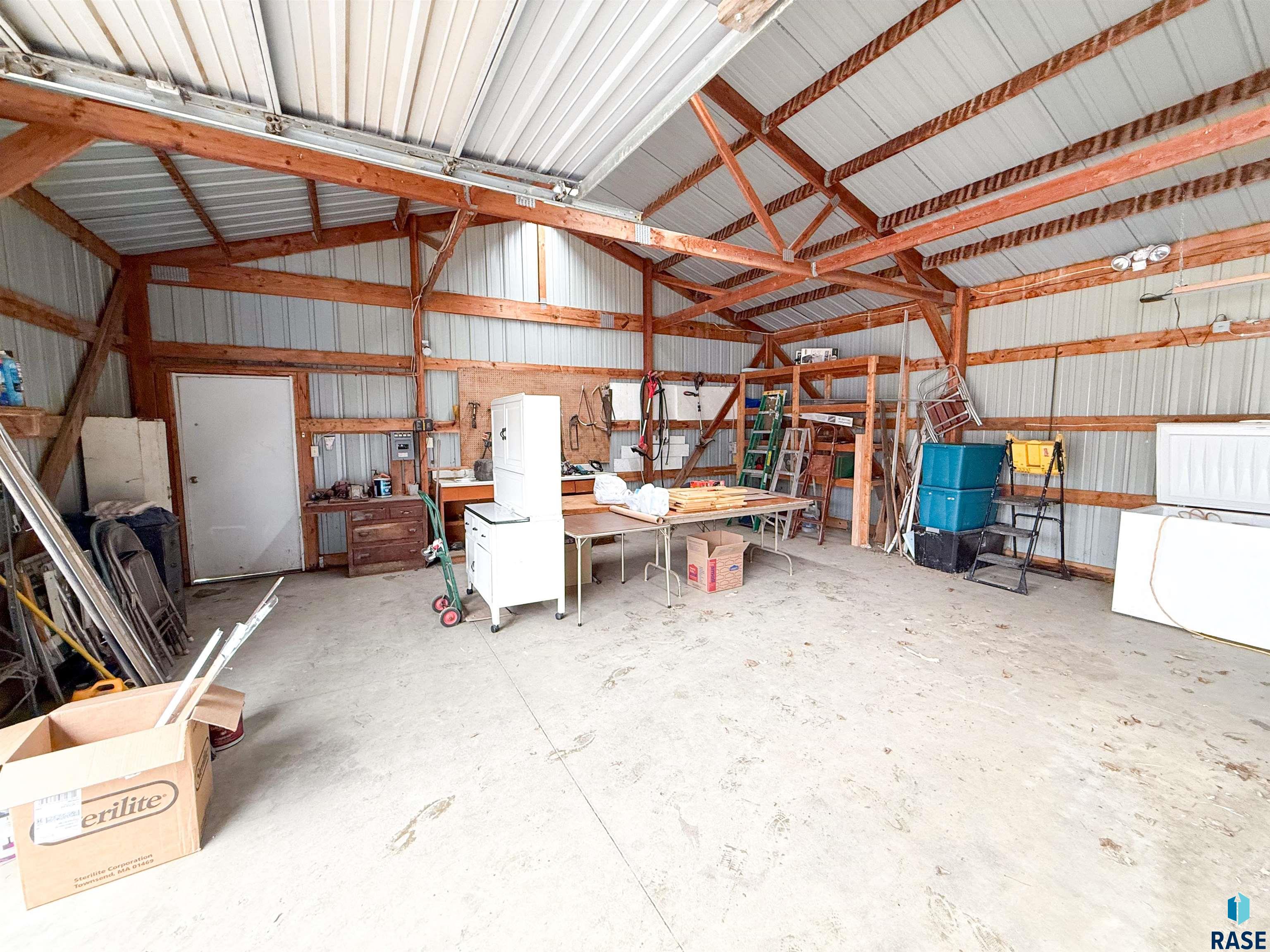 100 E James St Street, Oldham, South Dakota image 25