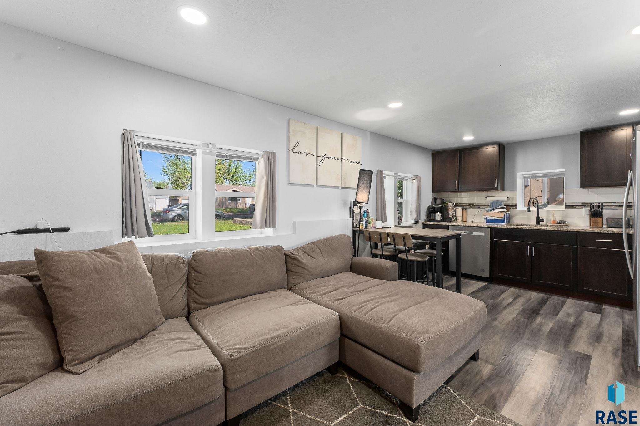 Sioux Falls, South Dakota 57105, United States, 2 Bedrooms Bedrooms, ,1 BathroomBathrooms,Residential,Active,127048