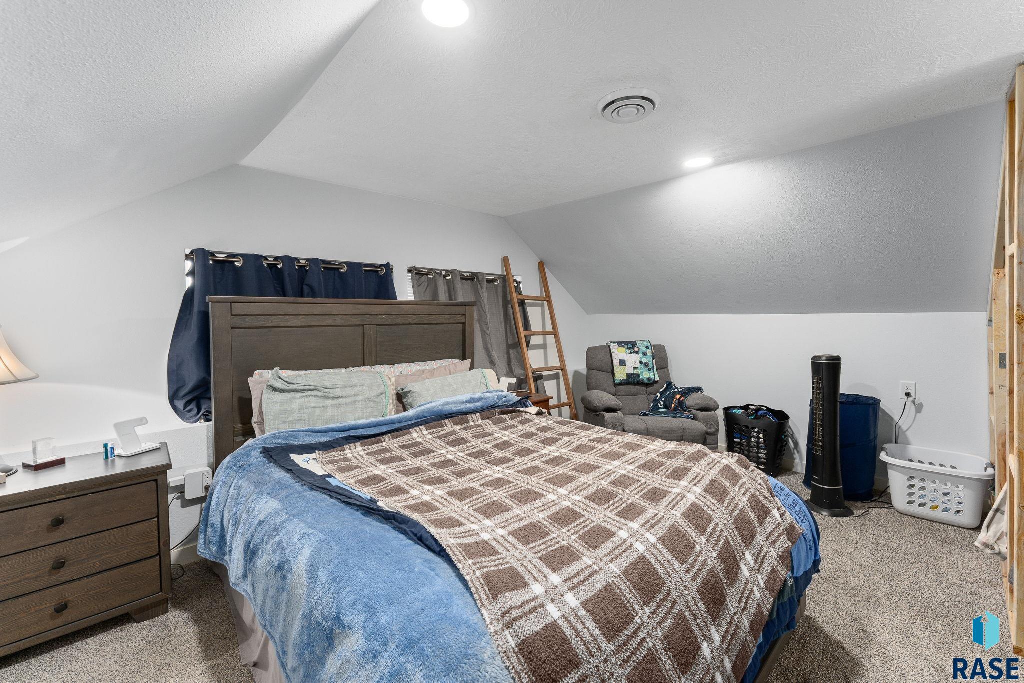 Sioux Falls, South Dakota 57105, United States, 2 Bedrooms Bedrooms, ,1 BathroomBathrooms,Residential,Active,127048