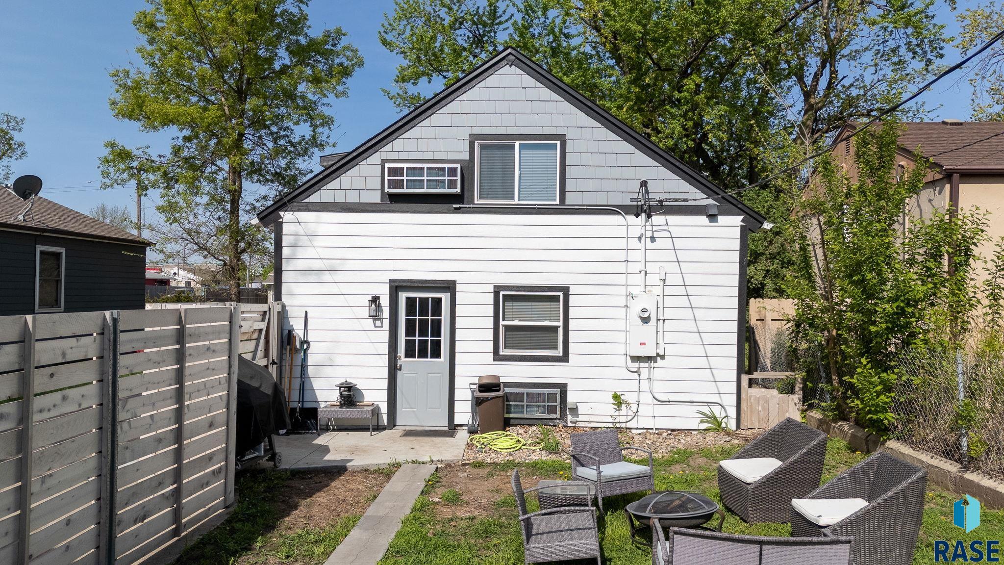 Sioux Falls, South Dakota 57105, United States, 2 Bedrooms Bedrooms, ,1 BathroomBathrooms,Residential,Active,127048