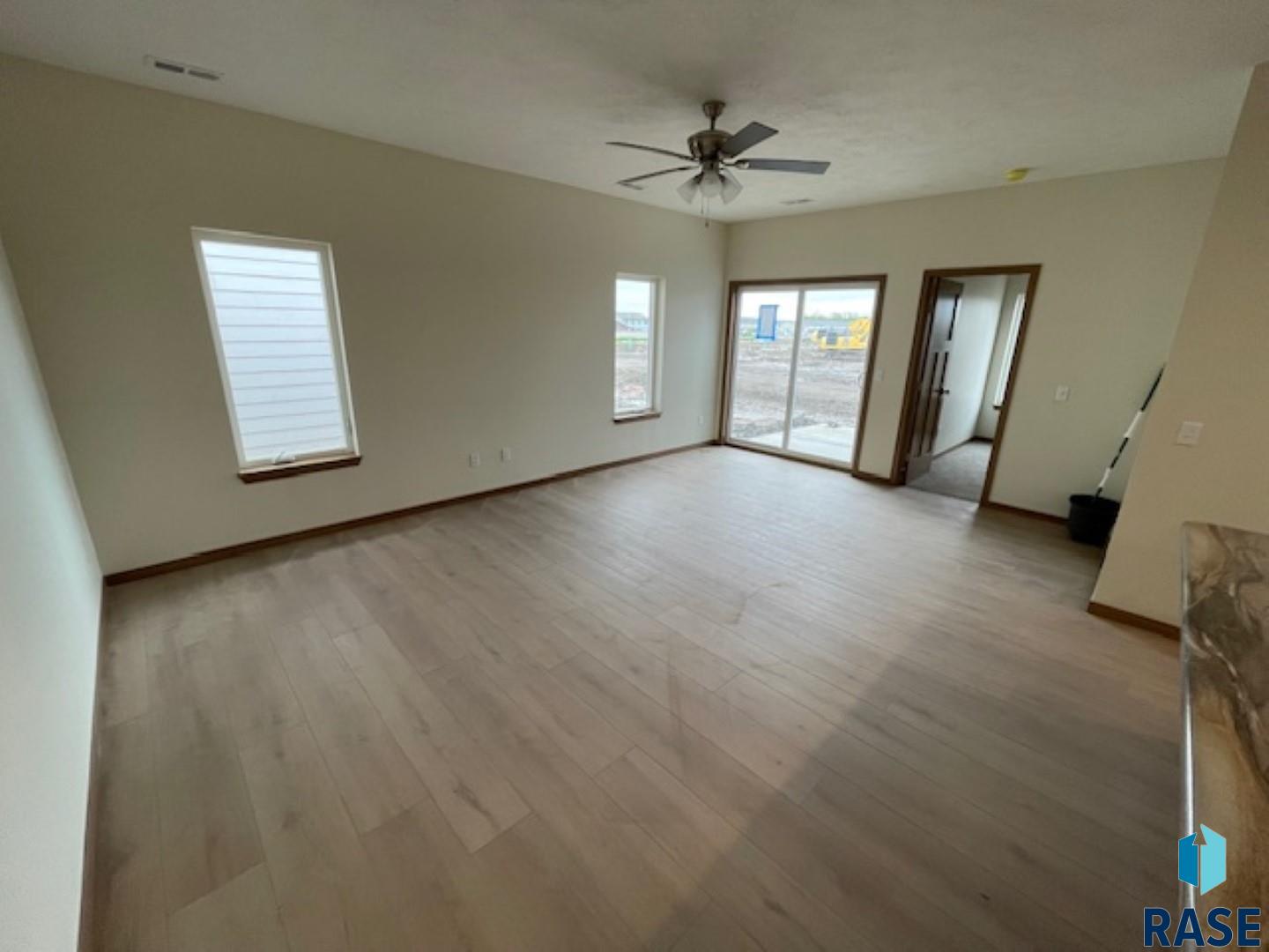 3406 S Heather Ave Avenue, Sioux Falls, New Jersey image 3