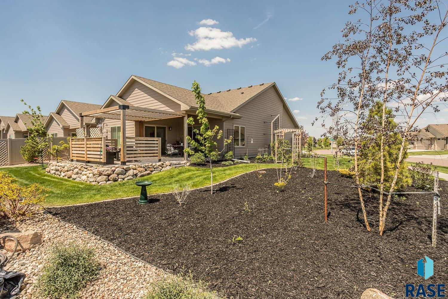 2433 E Joshua Cir Circle, Sioux Falls, New Jersey image 8