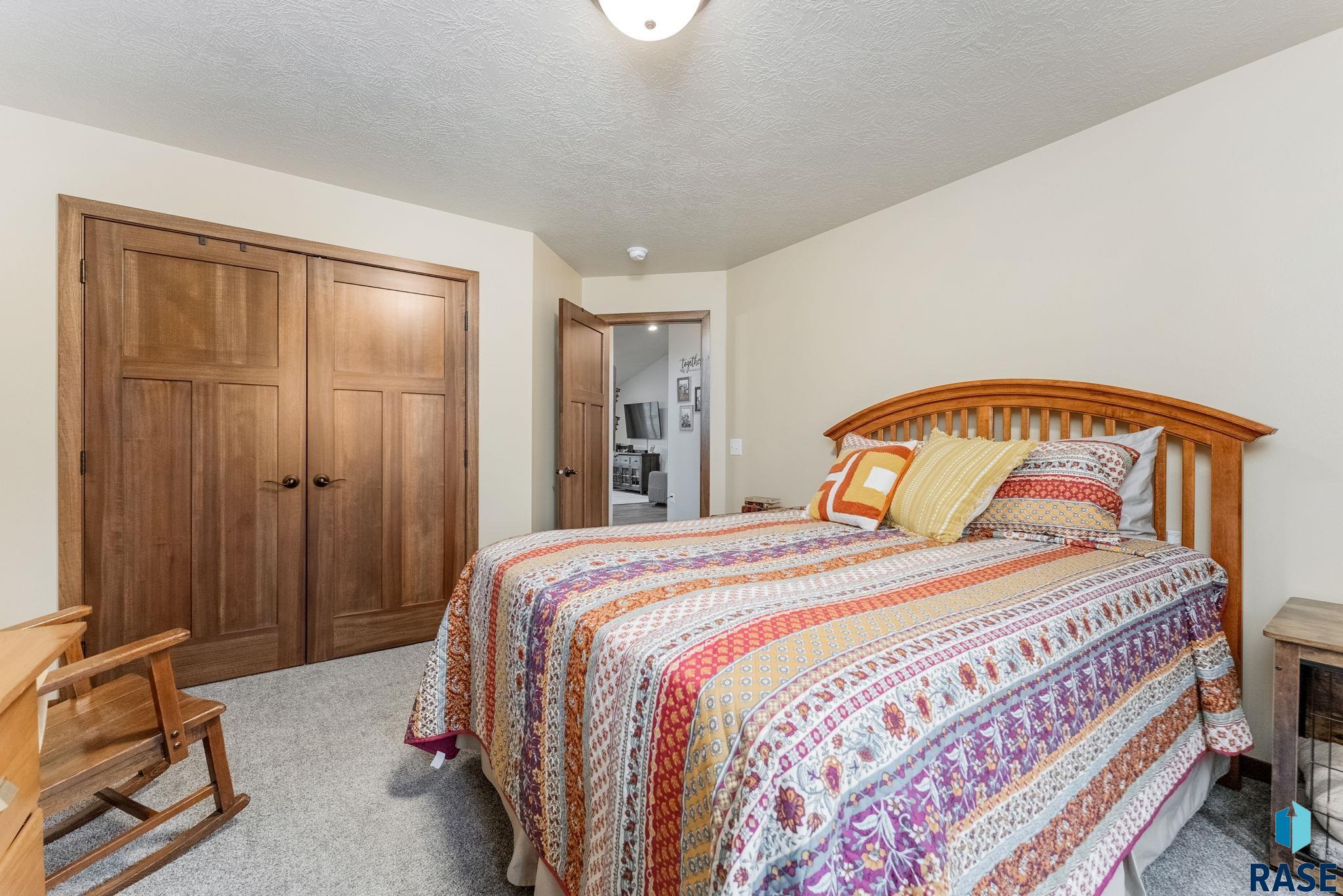 4300 Knob Hill Ct Court, Sioux Falls, South Dakota image 14