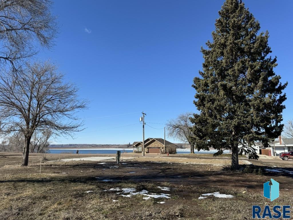 407 S River St Street, Chamberlain, South Dakota image 7
