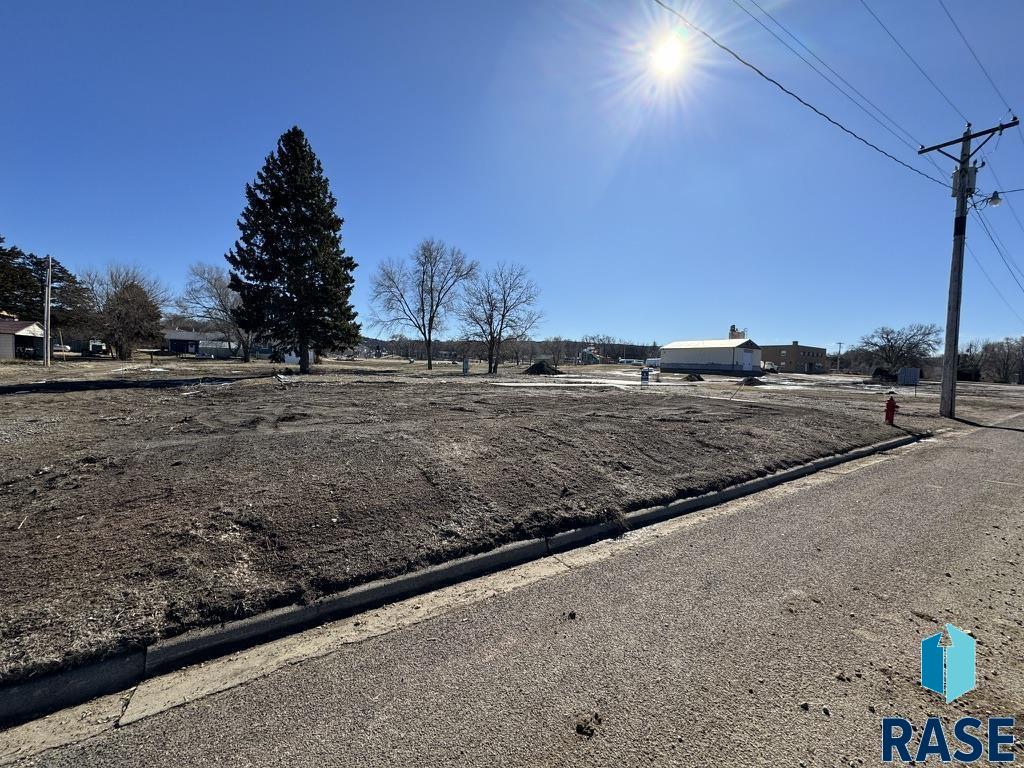 407 S River St Street, Chamberlain, South Dakota image 6