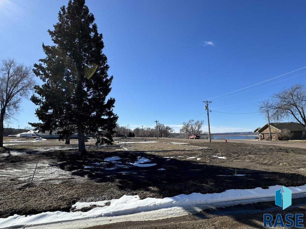 407 S River St Street, Chamberlain, South Dakota image 8
