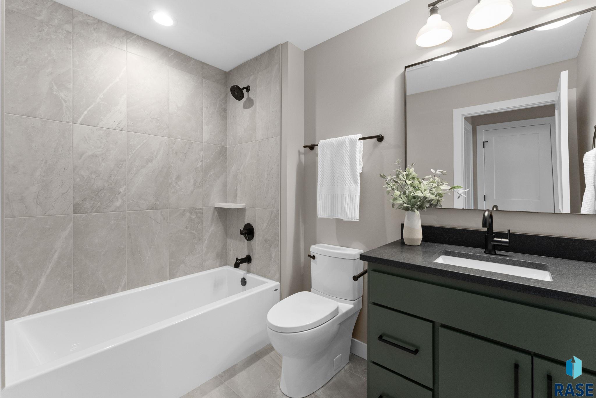 5812 E Rush St Street, Sioux Falls, South Dakota image 26