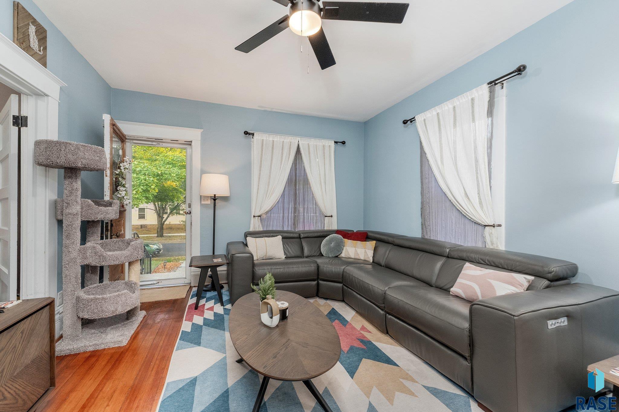805 S Spring Ave Avenue #9, Sioux Falls, New Jersey image 2