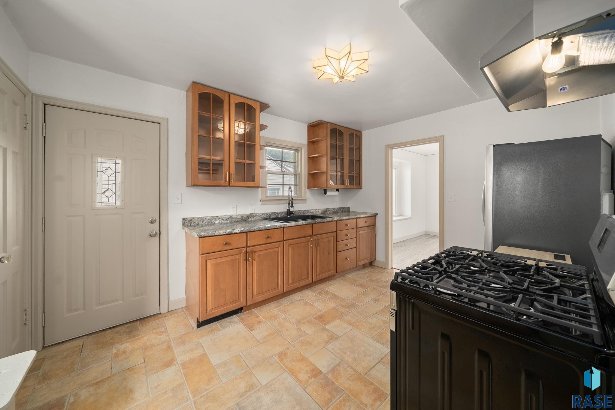 Sioux Falls, South Dakota 57104, United States, 3 Bedrooms Bedrooms, ,2 BathroomsBathrooms,Residential,Active,220706